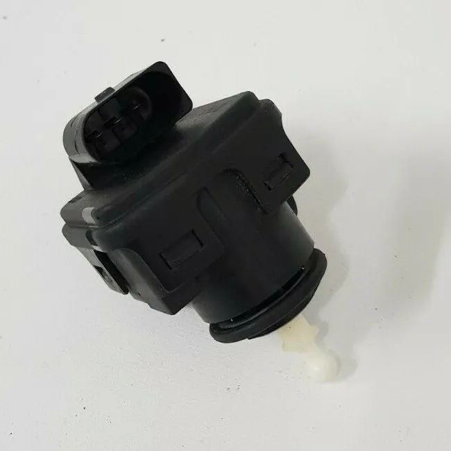 orijinal Audi A6 4B 1998 Sol Far Ayar Motoru 8L0941295 Hella 00728213