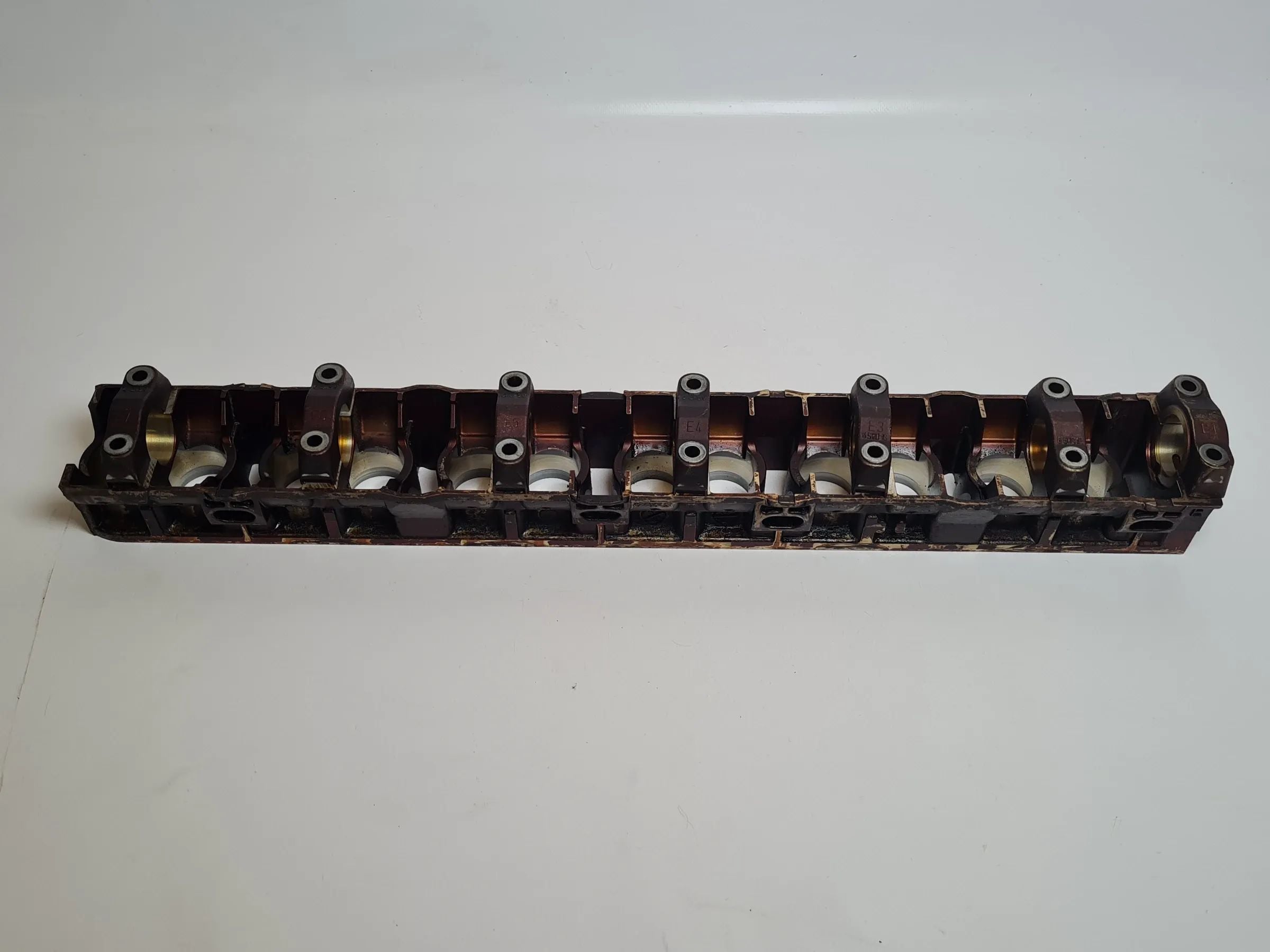 BMW X5 E53 M54B30 Nockenwellenlager Lagerschale Lagerblock Einlass 1748042 Orig.