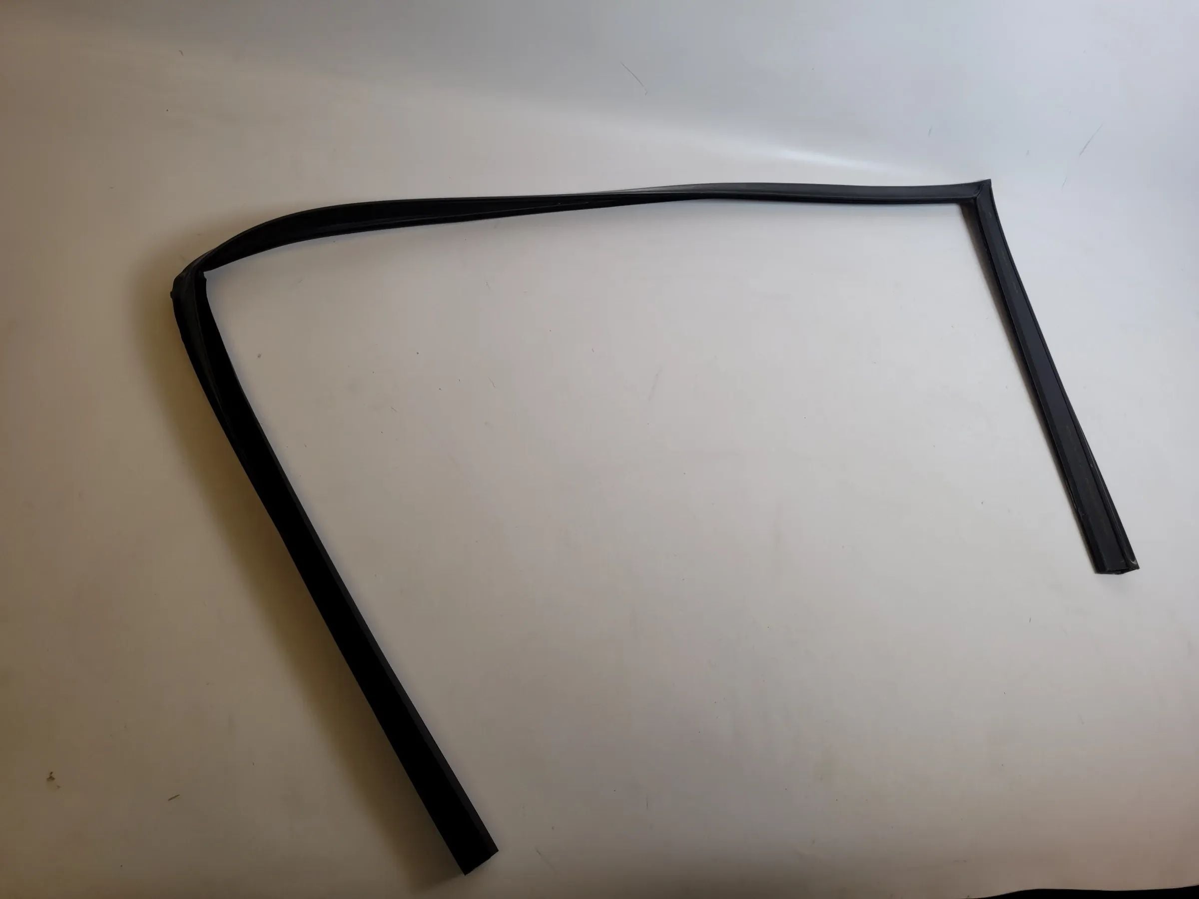 BMW 5er Touring E61 Fensterführung Dichtung Gummi Vorne Rechts Original