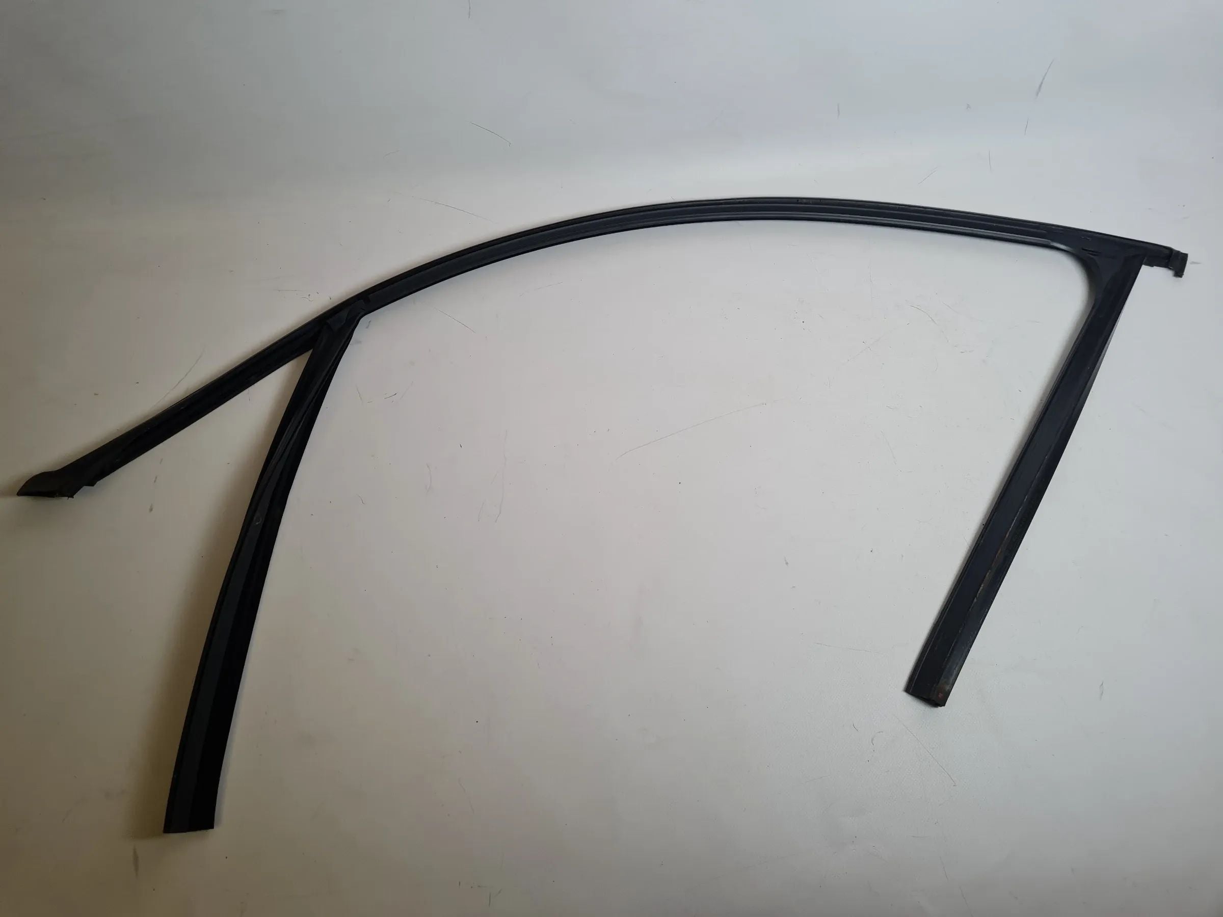 BMW 3er Touring E91 Fenster Dichtung Gummi Vorne Rechts 16850 Original