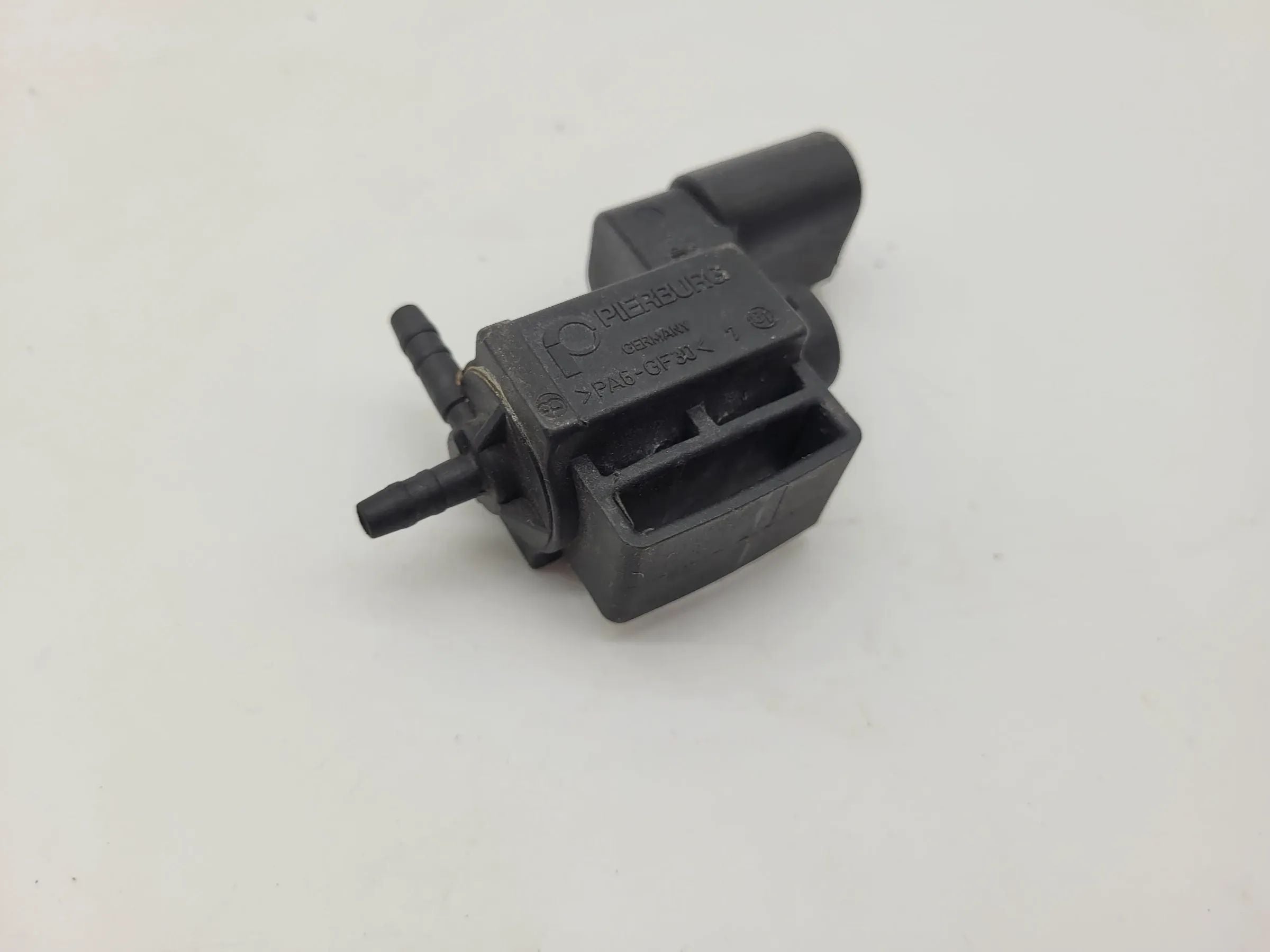 Magnetventil Saugrohr Ansaugluft Ventil für Audi A3 A4 VW Golf Polo Seat Skoda