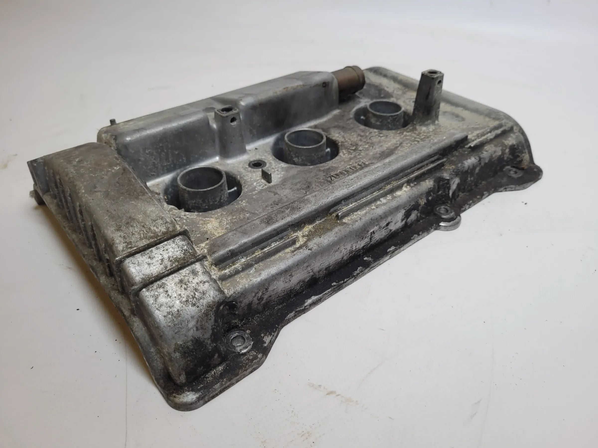 Audi A4/A6 4B/8D 2.4, 121KW Zylinderkopfhaube / Ventildeckel 078103472L Original