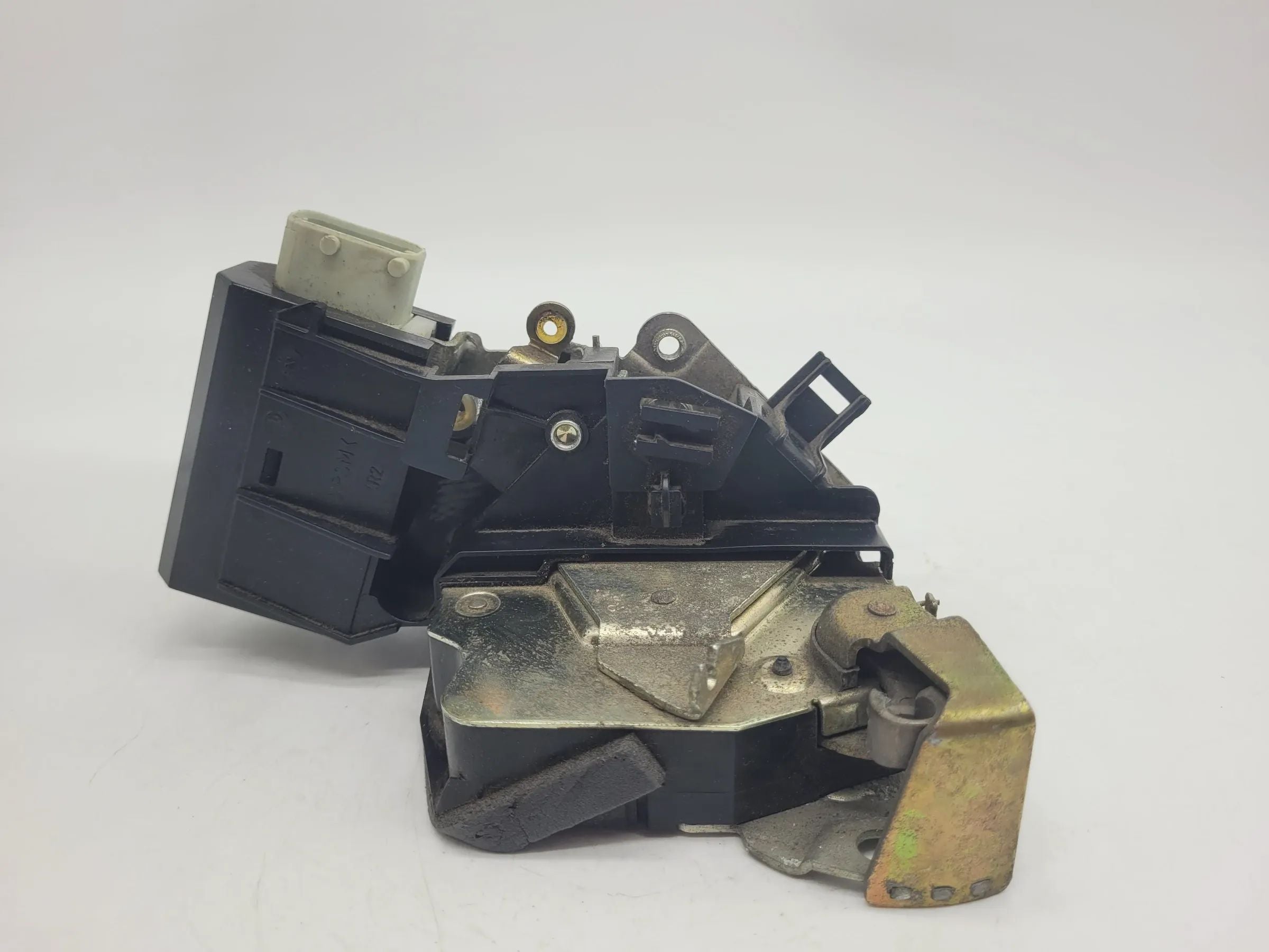 BMW 5er Touring E39 Türschloss mit Stellmotor Rechts Hinten 8166246 (Original)