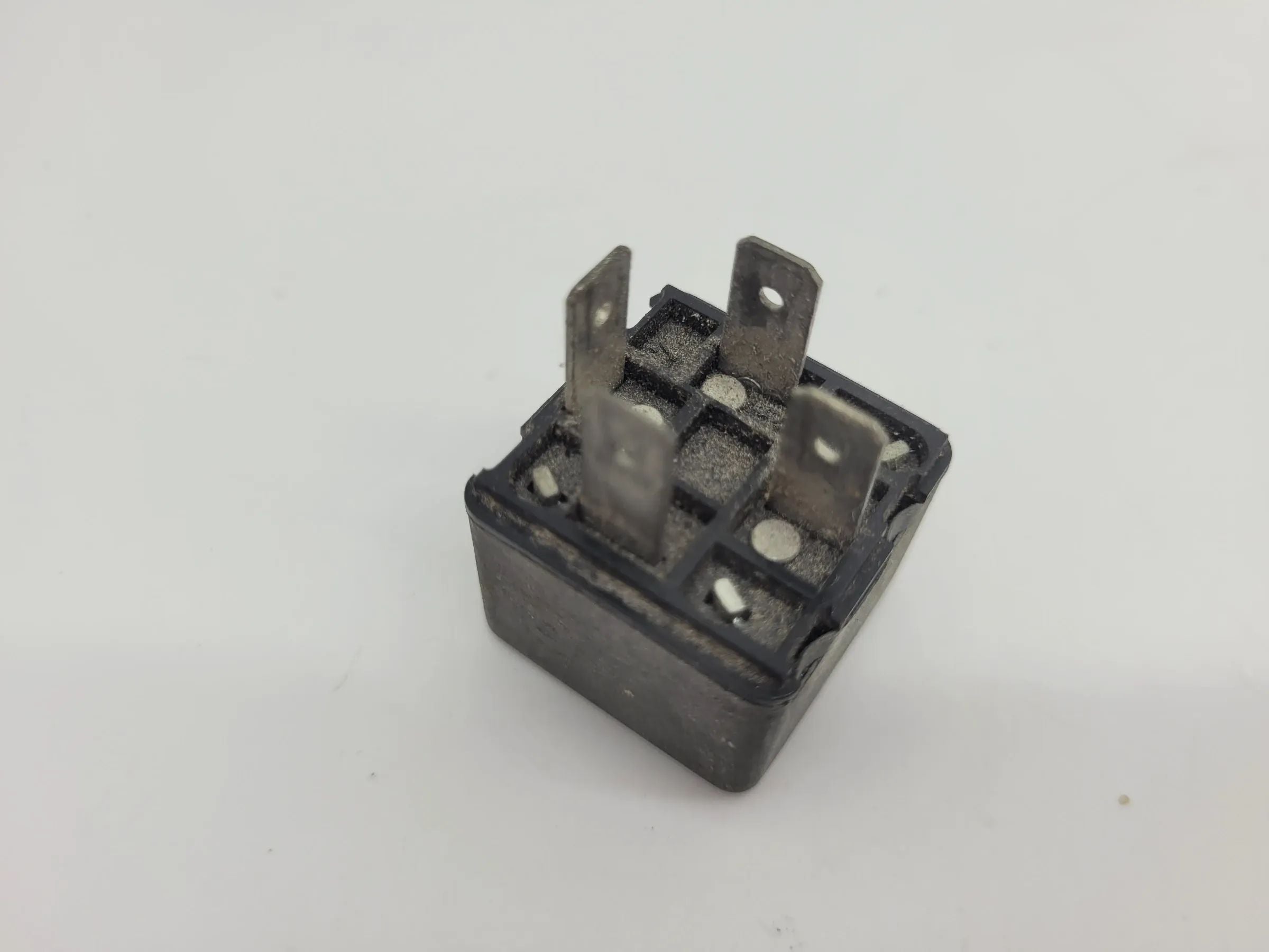Original BMW Porsche MB VW Ford Bosch Relay Relais Kraftstoffpumpe, 0332014406