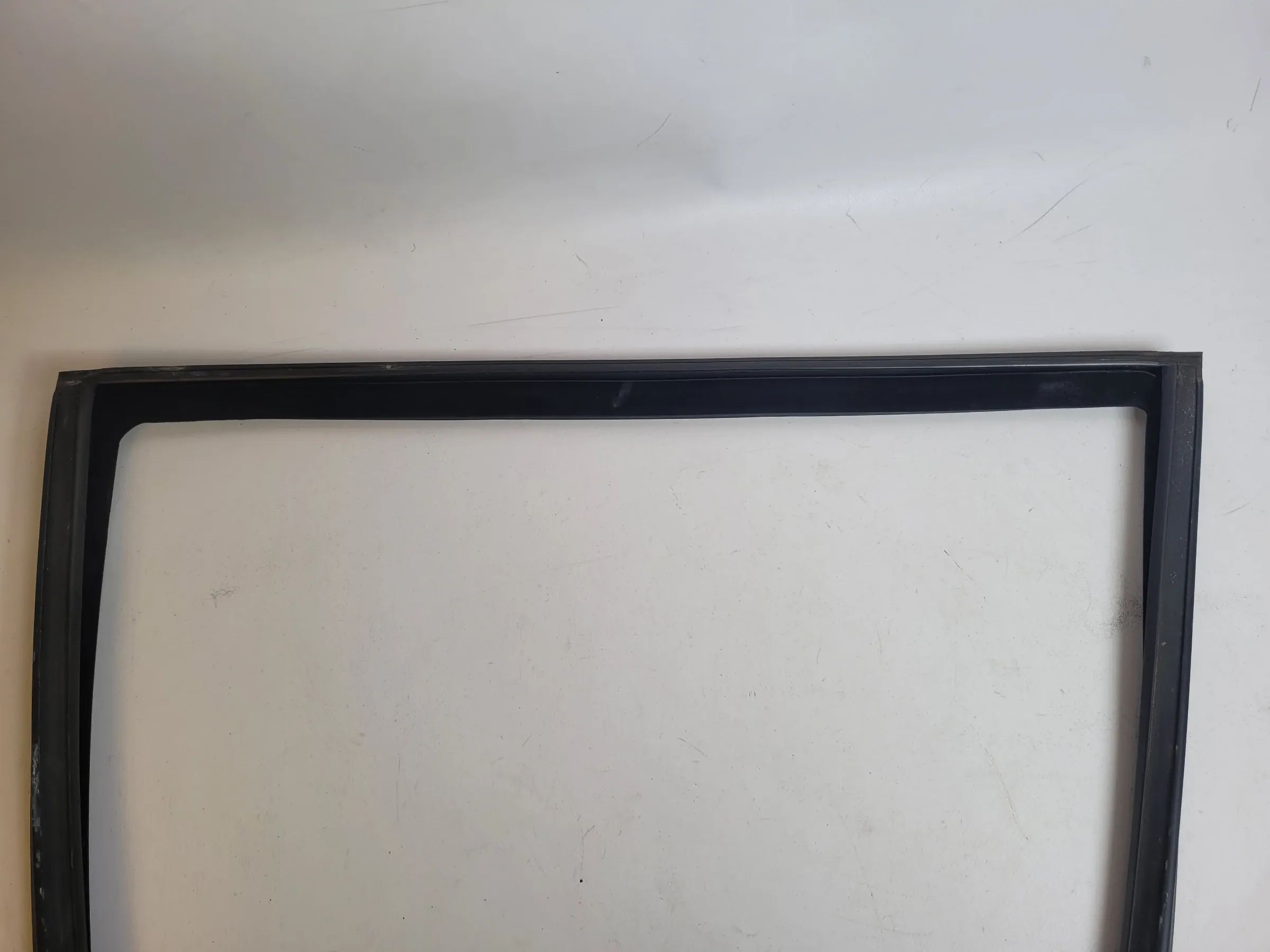 BMW 5er Touring E39 Dichtung Fensterführung Links Hinten Innen (Original)