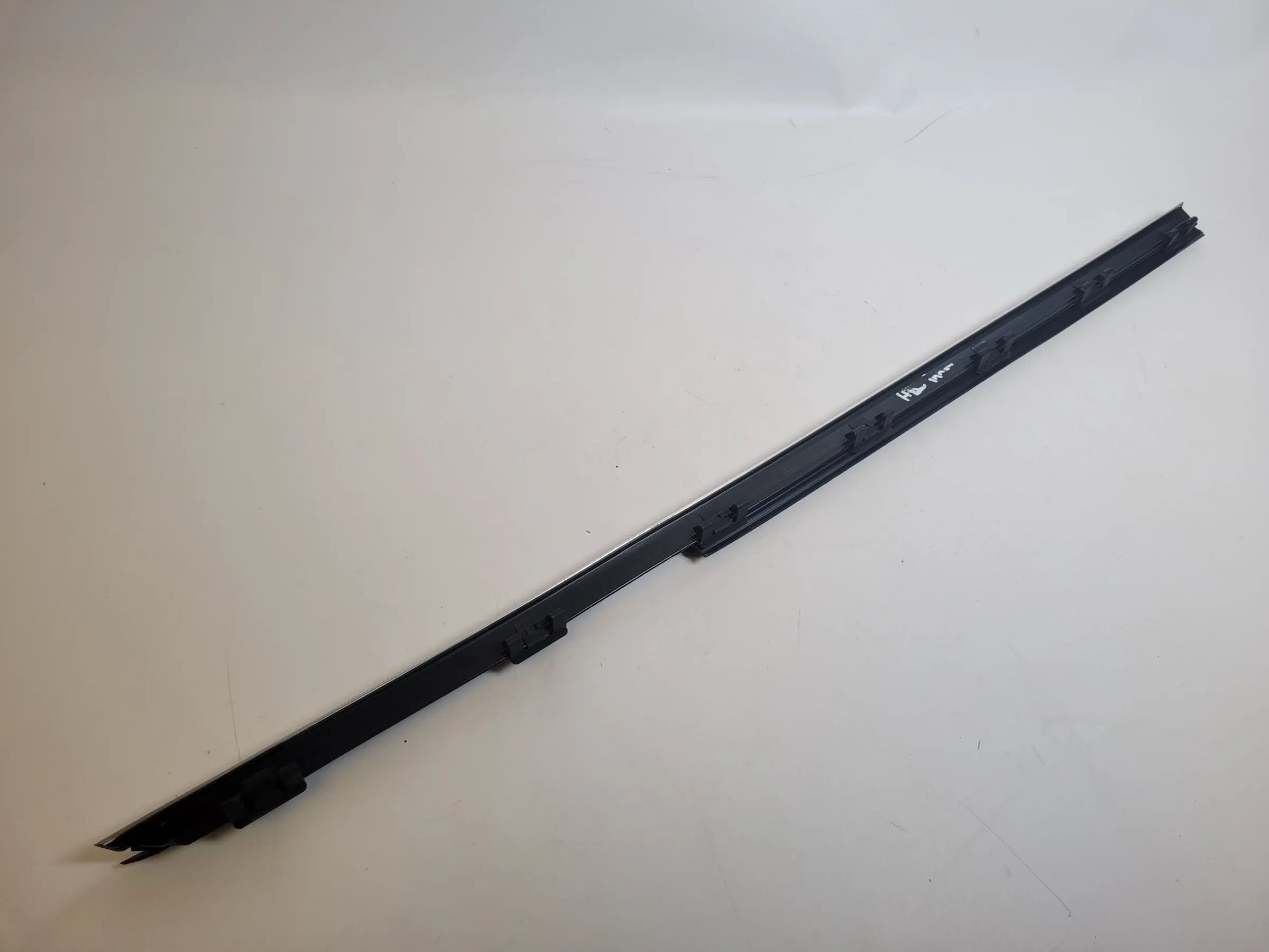 BMW 5er Touring E39 Chrom Leiste Dichtung Hinten Links 51.22-8185817 Original