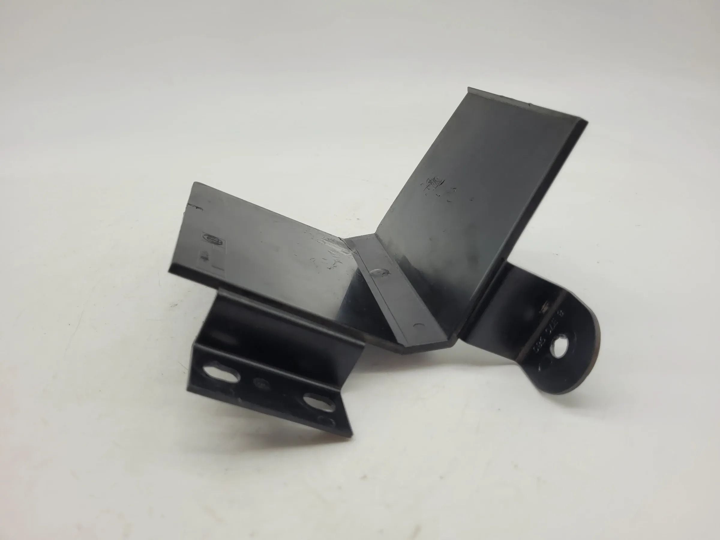 BMW 5er Touring E39 Prallschutz Überbrückung Pluspol 8370980 Original