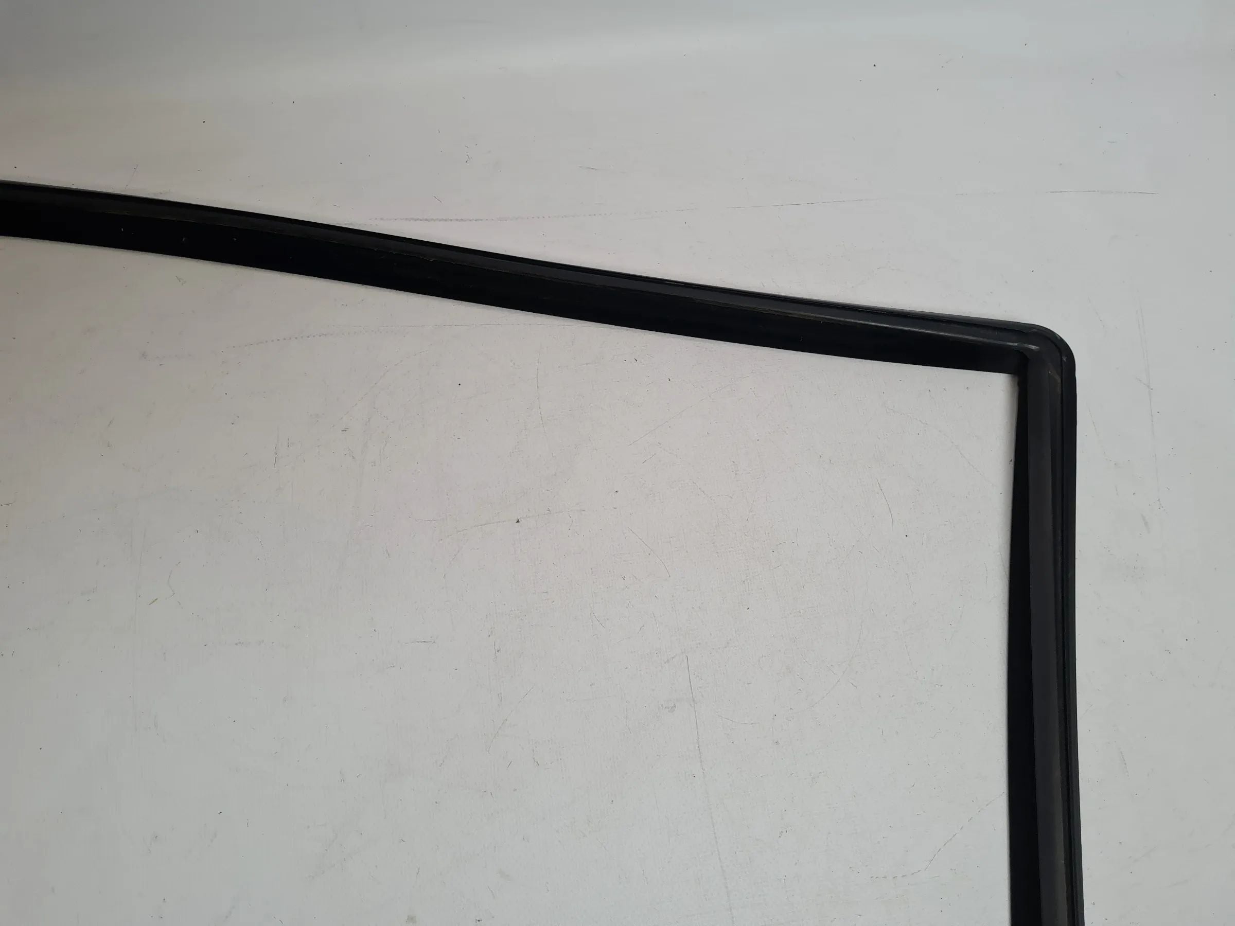 Original Mercedes C-Klasse (CL203) Dichtung Tür Fenster Links Vorne Innen