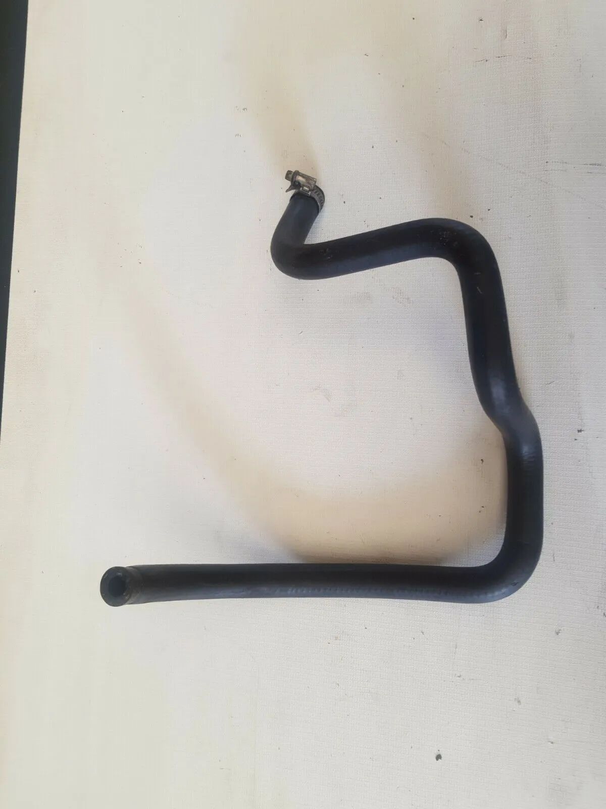 Tuyau de refroidissement d'origine + BMW Série 3 E36, Série 5 E39, Série 7 E38, Z3 + Tuyau moulé 1703865
