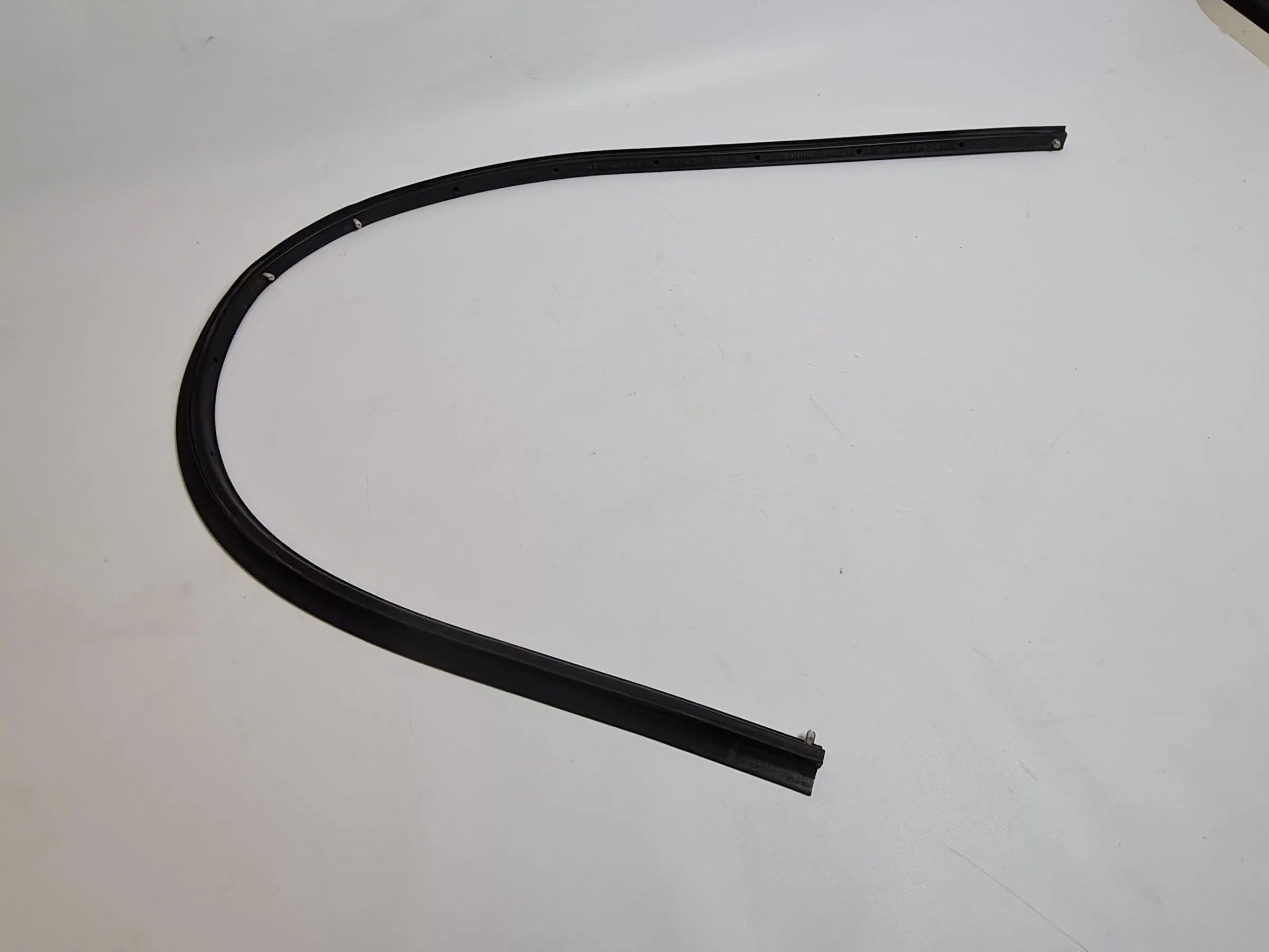 BMW 5er E60/E61 Türdichtung Dichtung Rechts Hinten 51.22-7033798 (Original)