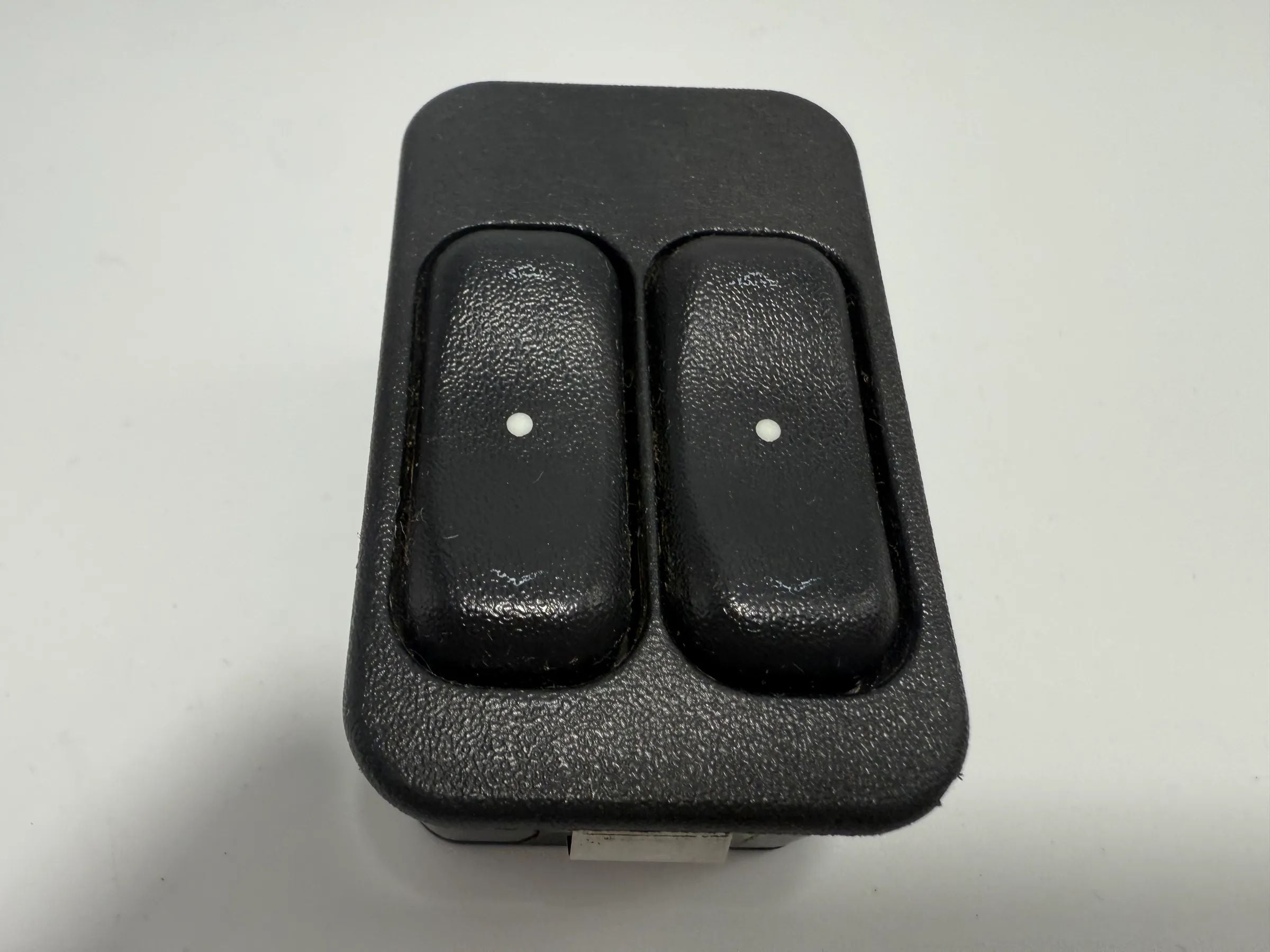 Oryginalny przełącznik szyb lewy Opel Astra G Delphi 13363201 / 90561088
