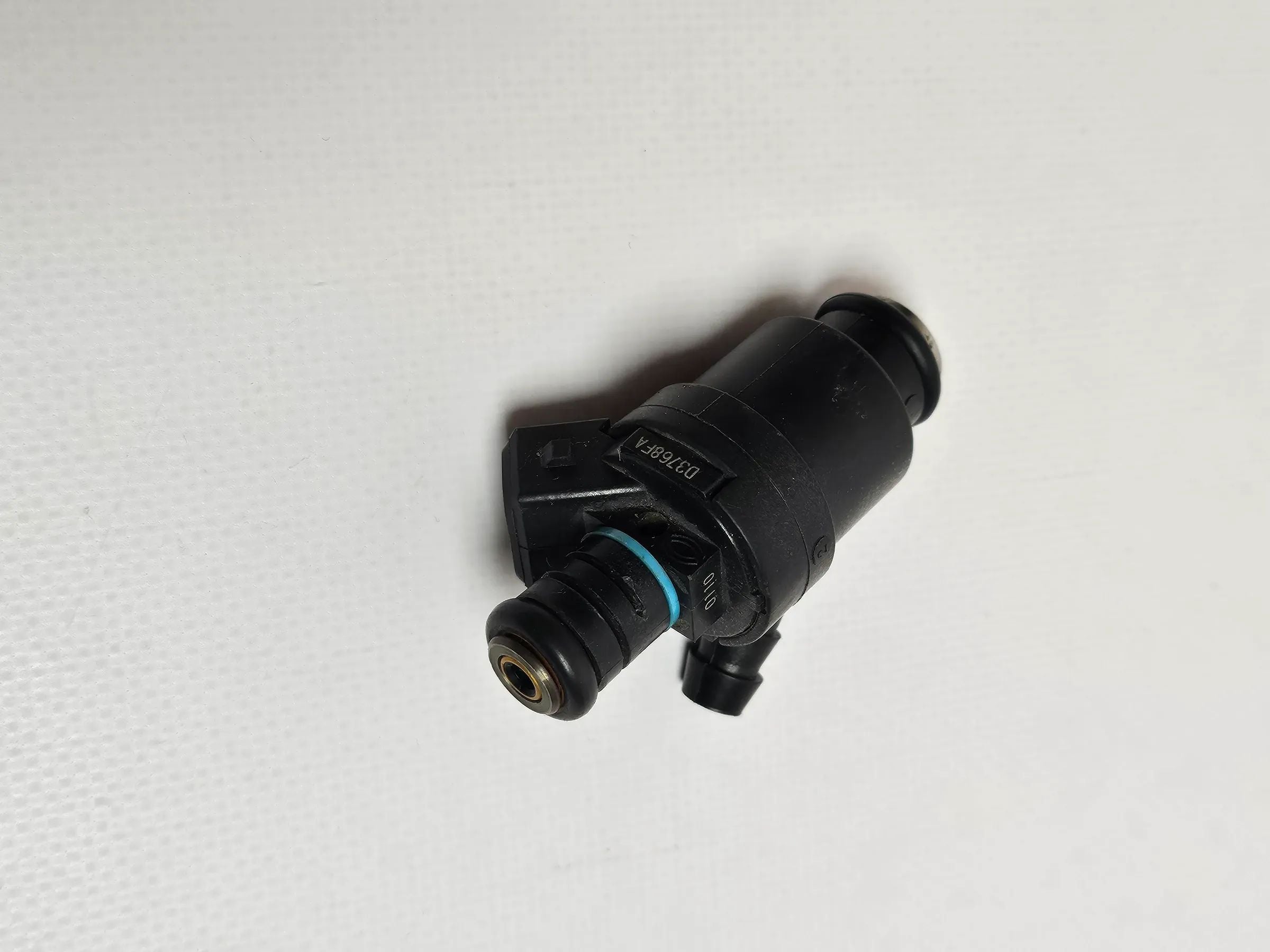 Oryginalny wtrysk paliwa BMW 3 E46 87kW Benzyna D3768FA 1247931