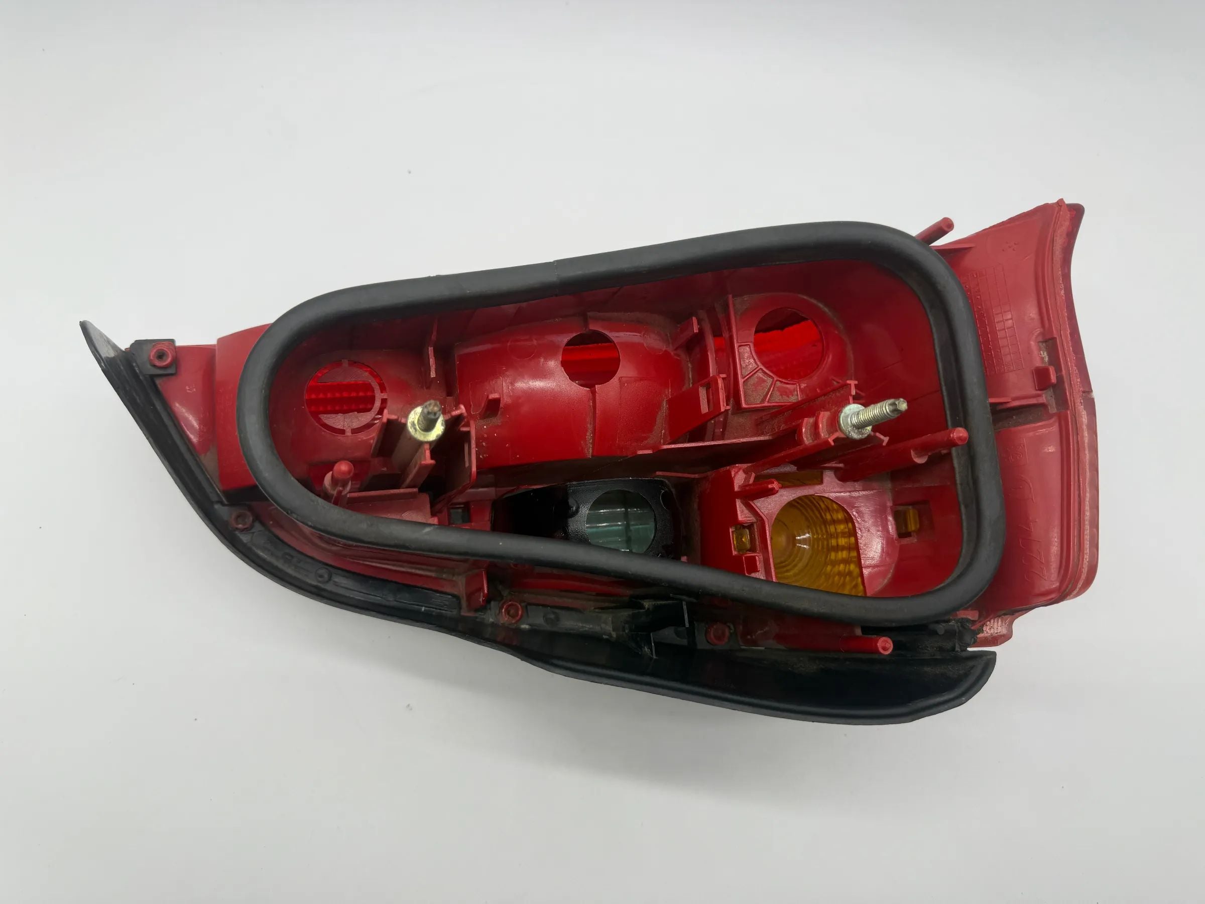 Original Peugeot 106 (1A/1C) Rück- & Bremsleuchte Rechts 2274D