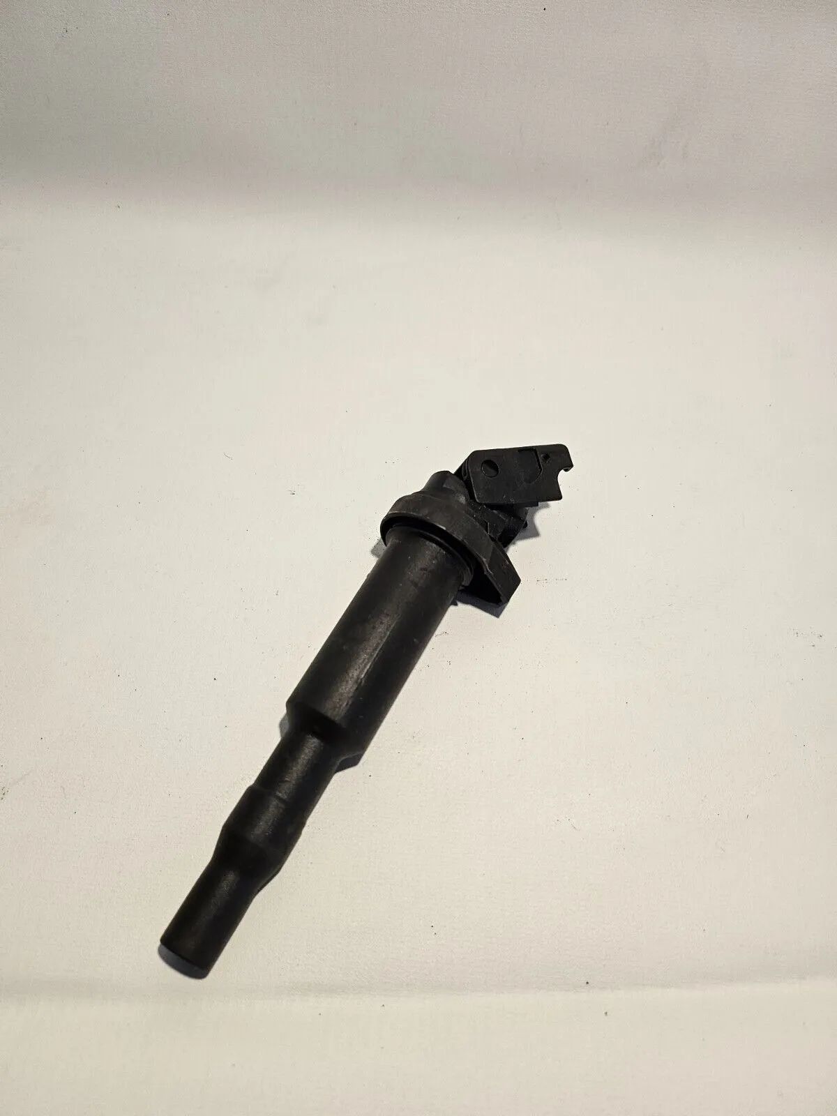 BOSCH 0221504464 Bobina di accensione per BMW Serie 3 E46 E90-E93 Serie 5 E39 E60 N45 N46 N62 M54