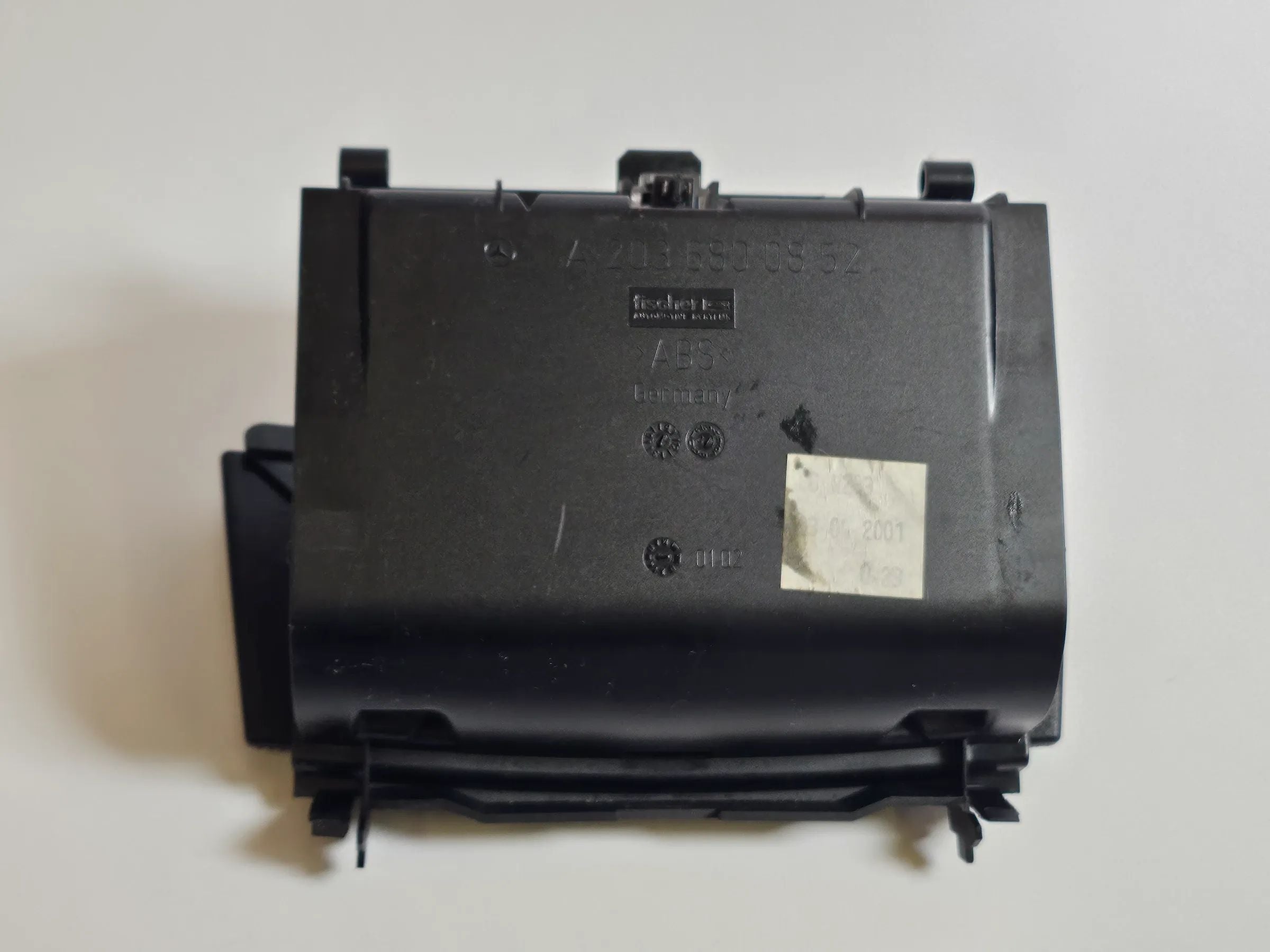 Mercedes Benz C Classe W203 POSACENERE Vano portaoggetti Consolle centrale A2036800852