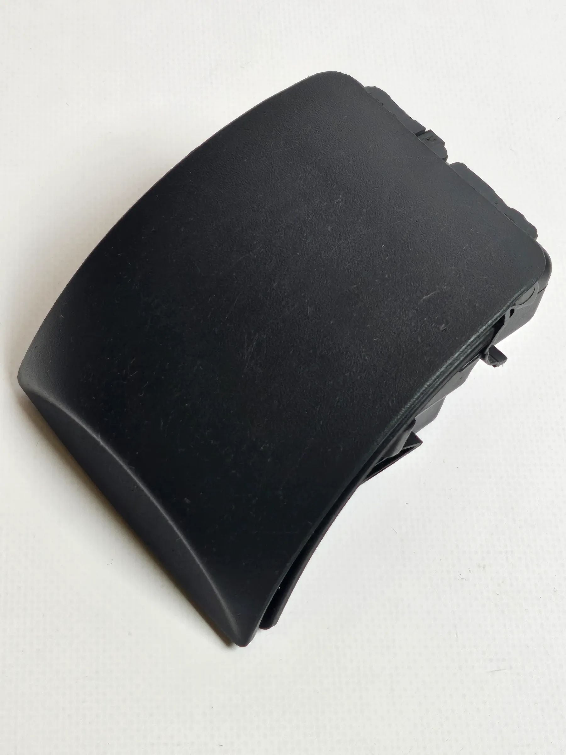 ORIGINAL RENAULT CLIO II ASCHENBECHER BEHÄLTER  8200151975 8200151978