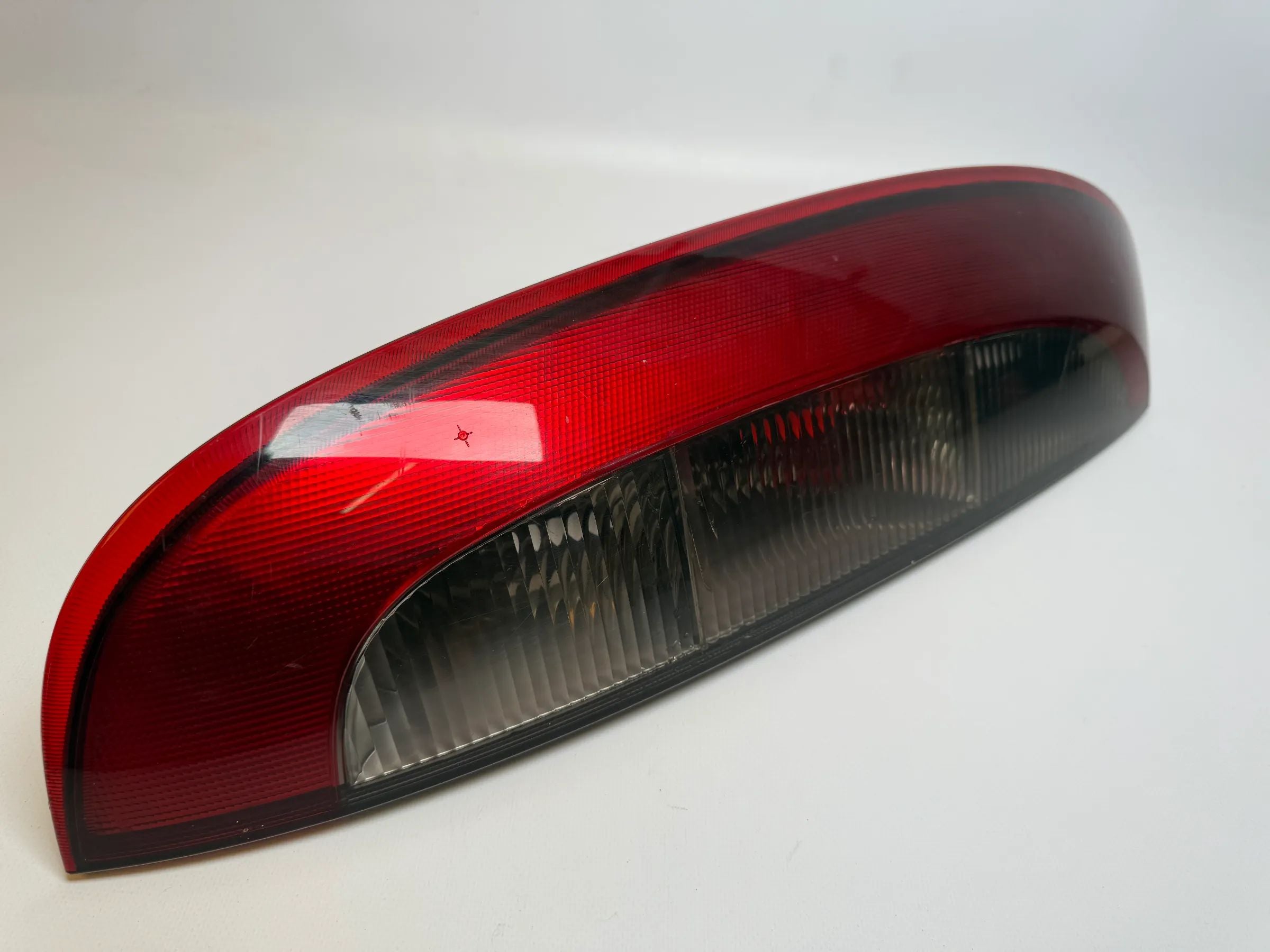 Original Opel Corsa C X01 rear light left Valeo 09114336 89302171 