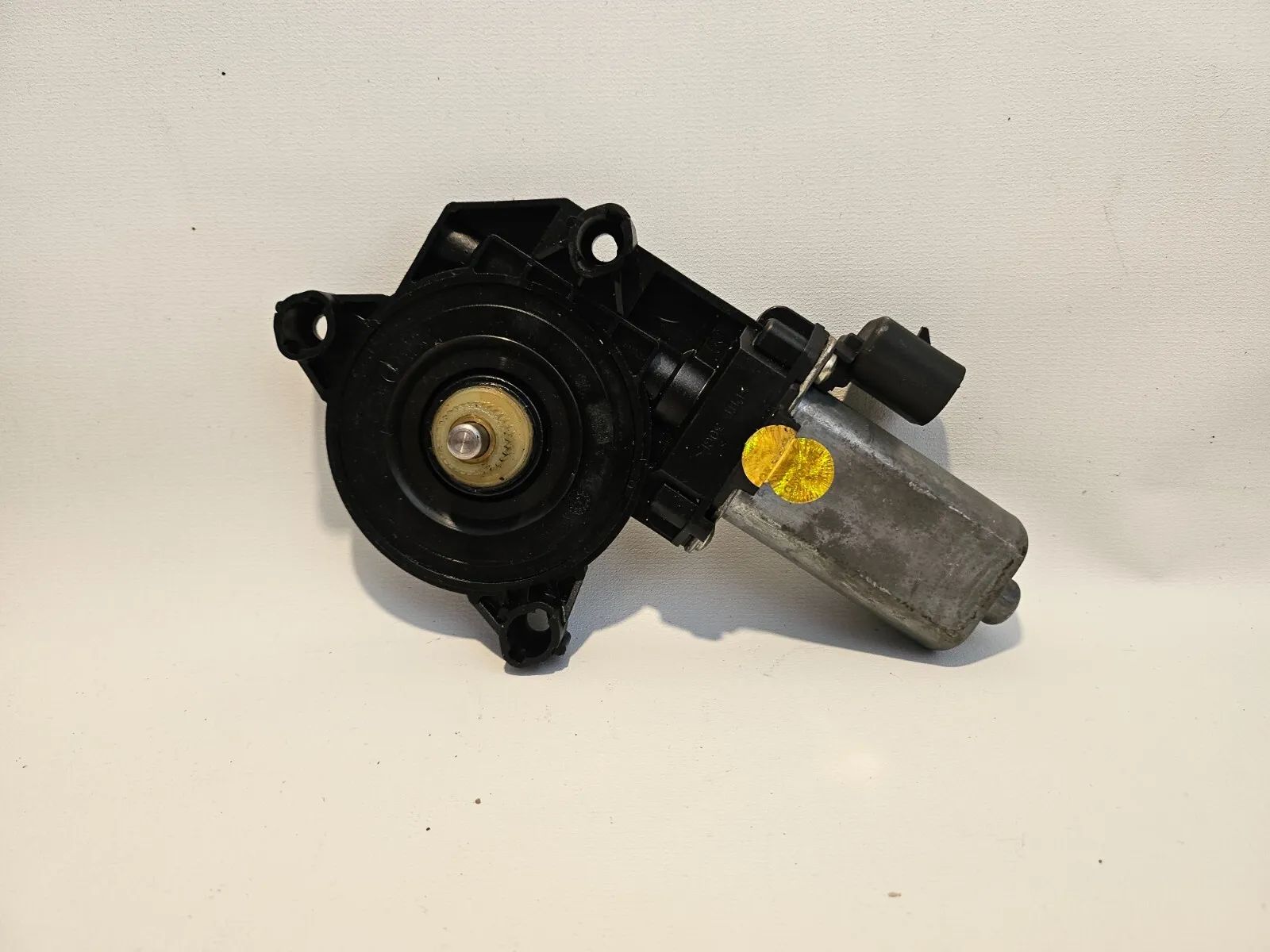 ฟิอัท Stilo Typ 192 (01-04) มอเตอร์กระจกไฟฟ้าประตูหน้าขวา MRP D2514