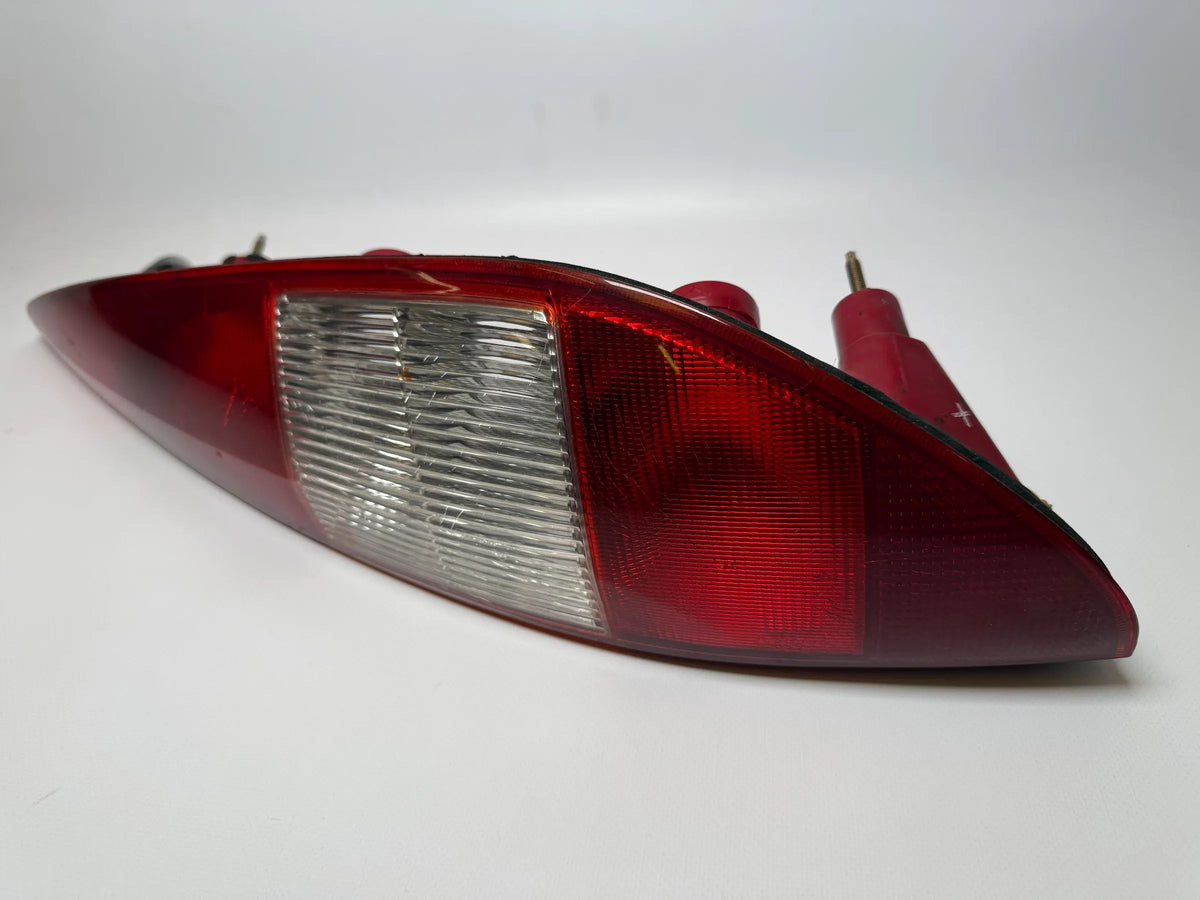 Oryginalne światło tylne prawe Ford Mondeo III (B5Y/BWY) 1S71-13404-C RH