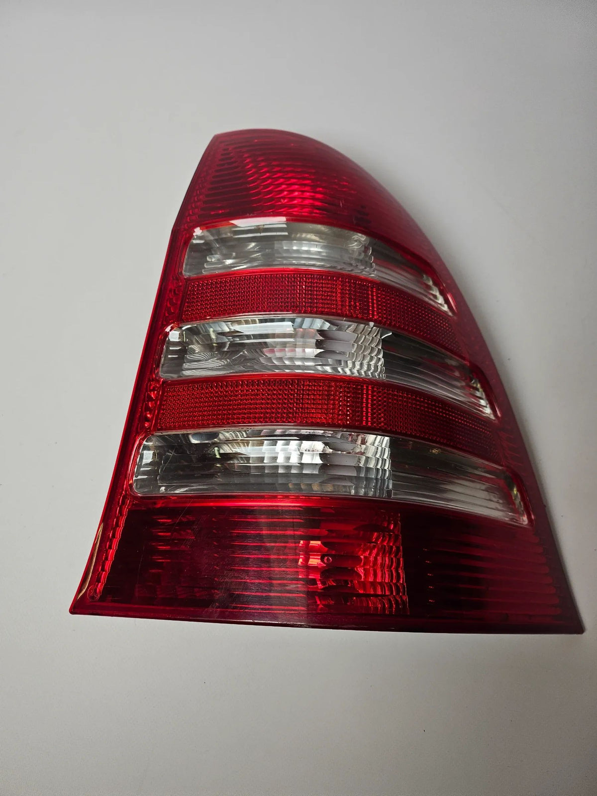 Original Mercedes-Benz C-Klasse W203 T-Modell Rückleuchte rechts ULO 3313 R