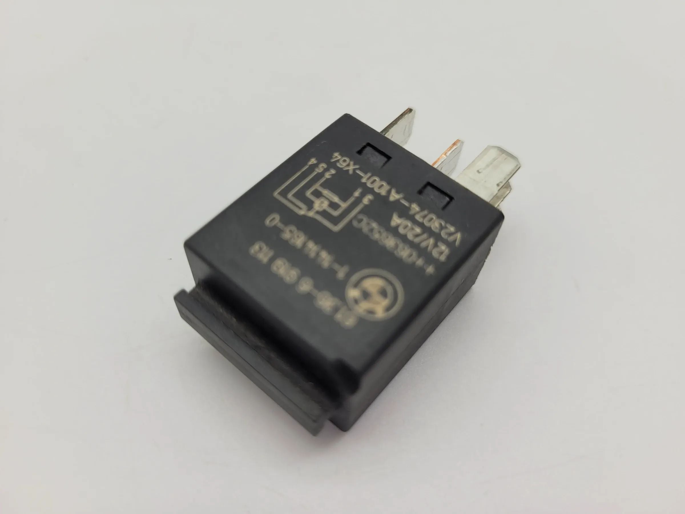 Original BMW 1er/2er/3er/5er/6er/X1/X2/X3/X5 Relais 61366901469