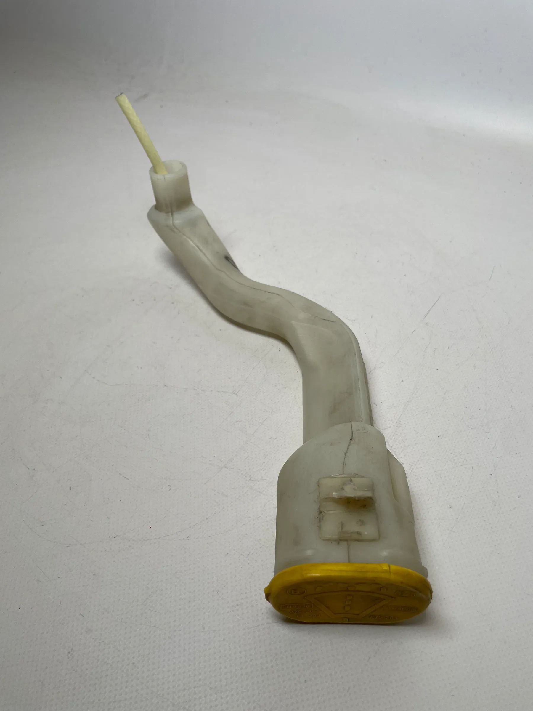 Original Mercedes-Benz C220 (W/S/CL203) Einfüllstutzen 2038690017