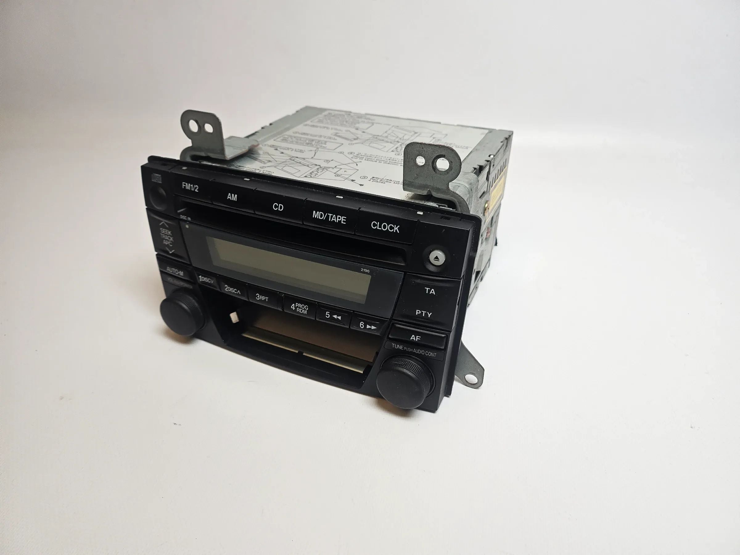 Oryginalne radio CD Mazda MPV II LD67669R0A 14788200