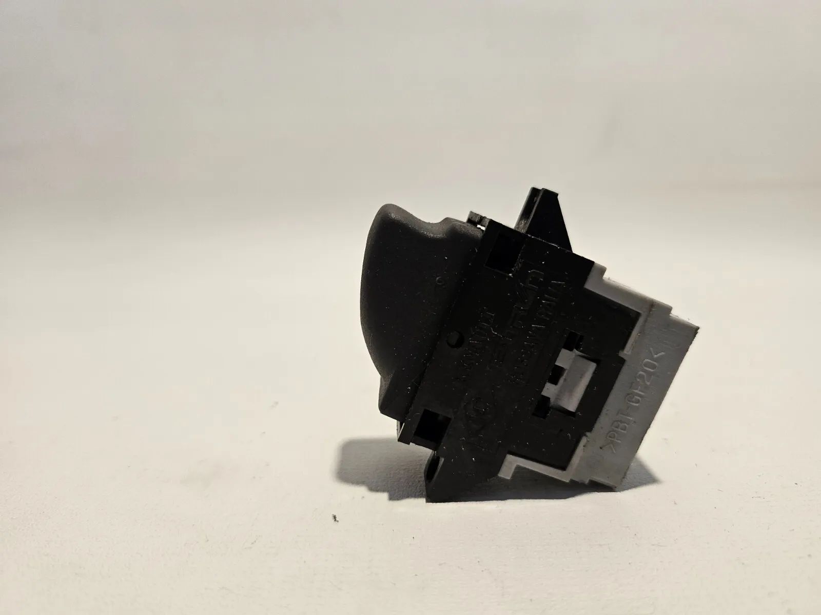 Comutador de Elevação de Vidros 5-Pinos Renault Laguna 1 Cinzento Original - Auto-veritas