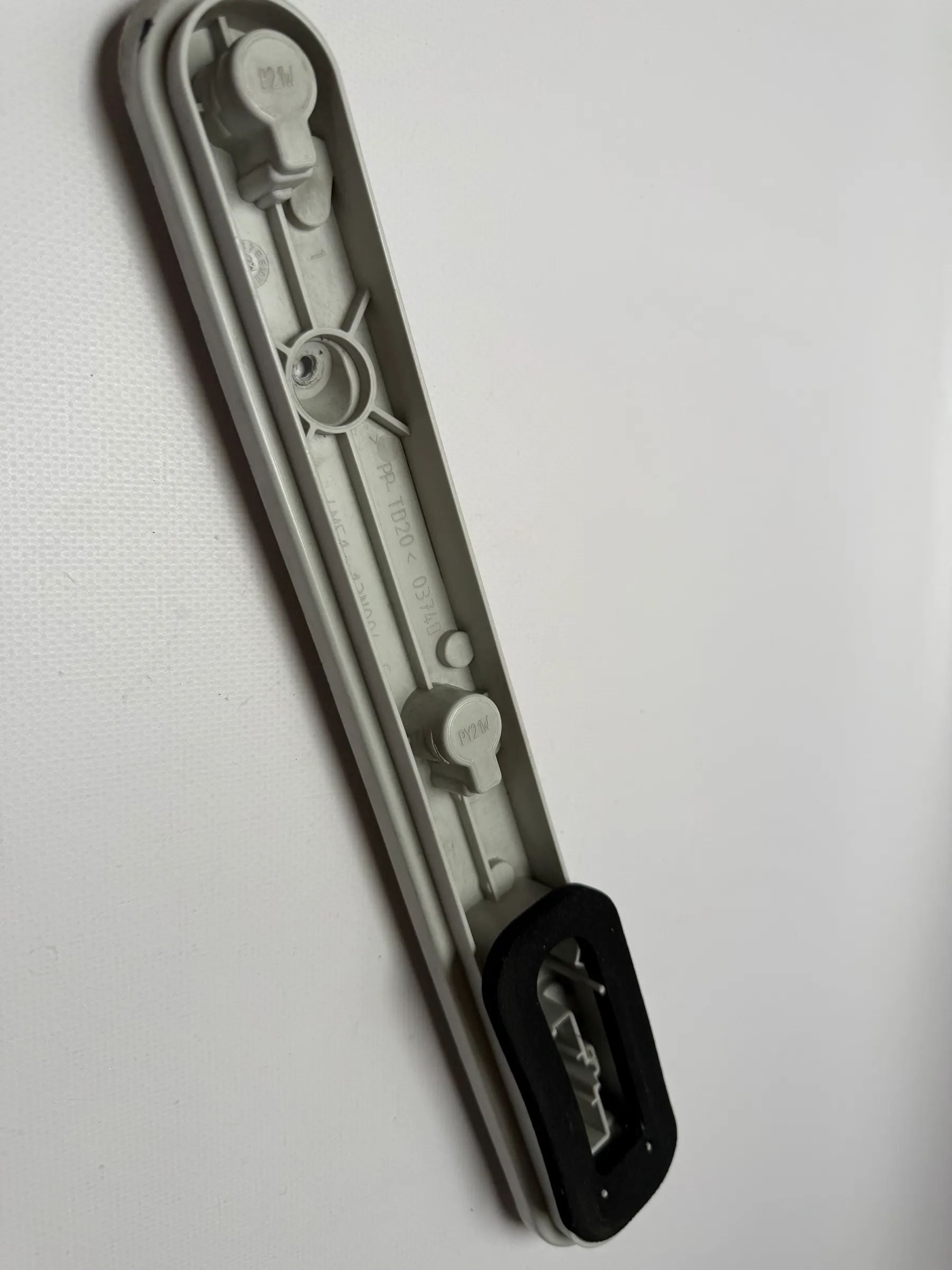 Original Ford Focus Turnier  Lampenträger Rückleuchte R/L Visteon 4M51-13004-C