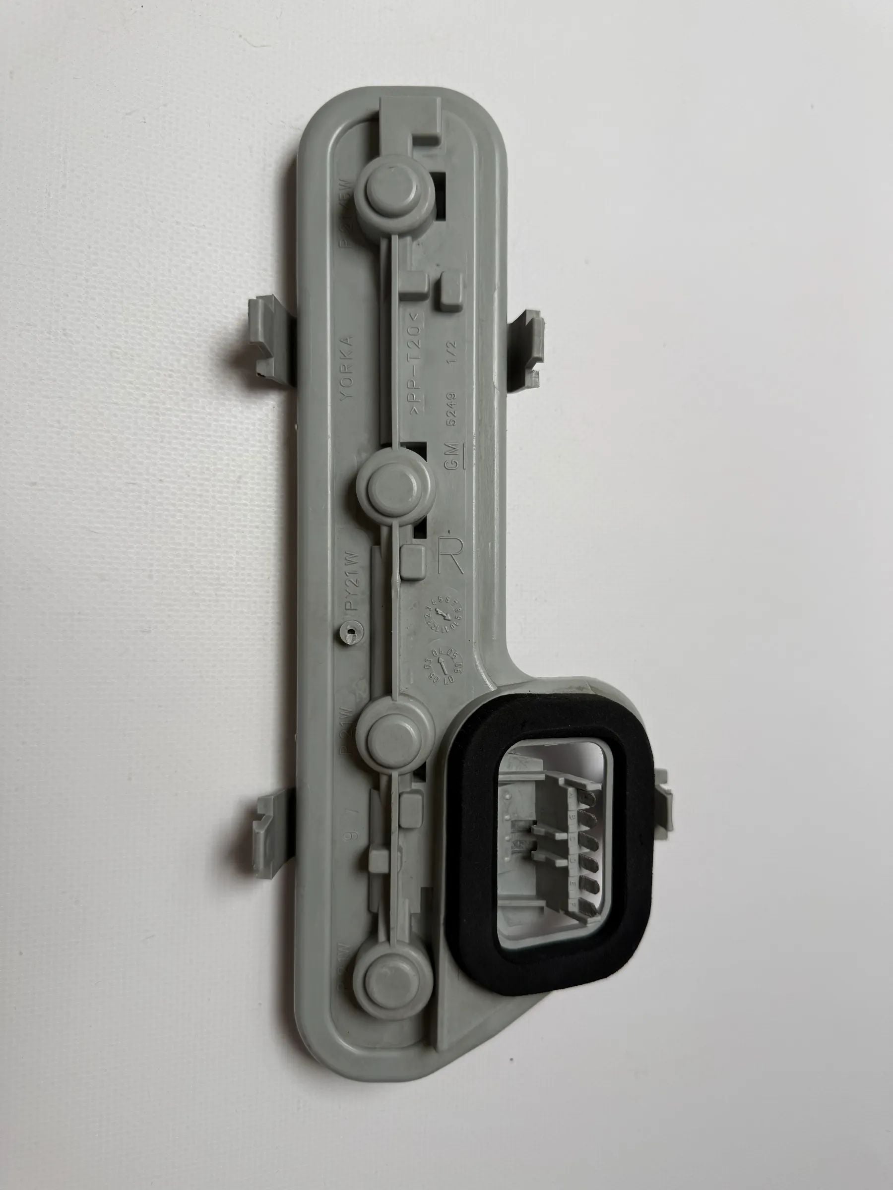 Оригинальная правая серая задняя оптика Opel Zafira A T98 GM Yorka 5249