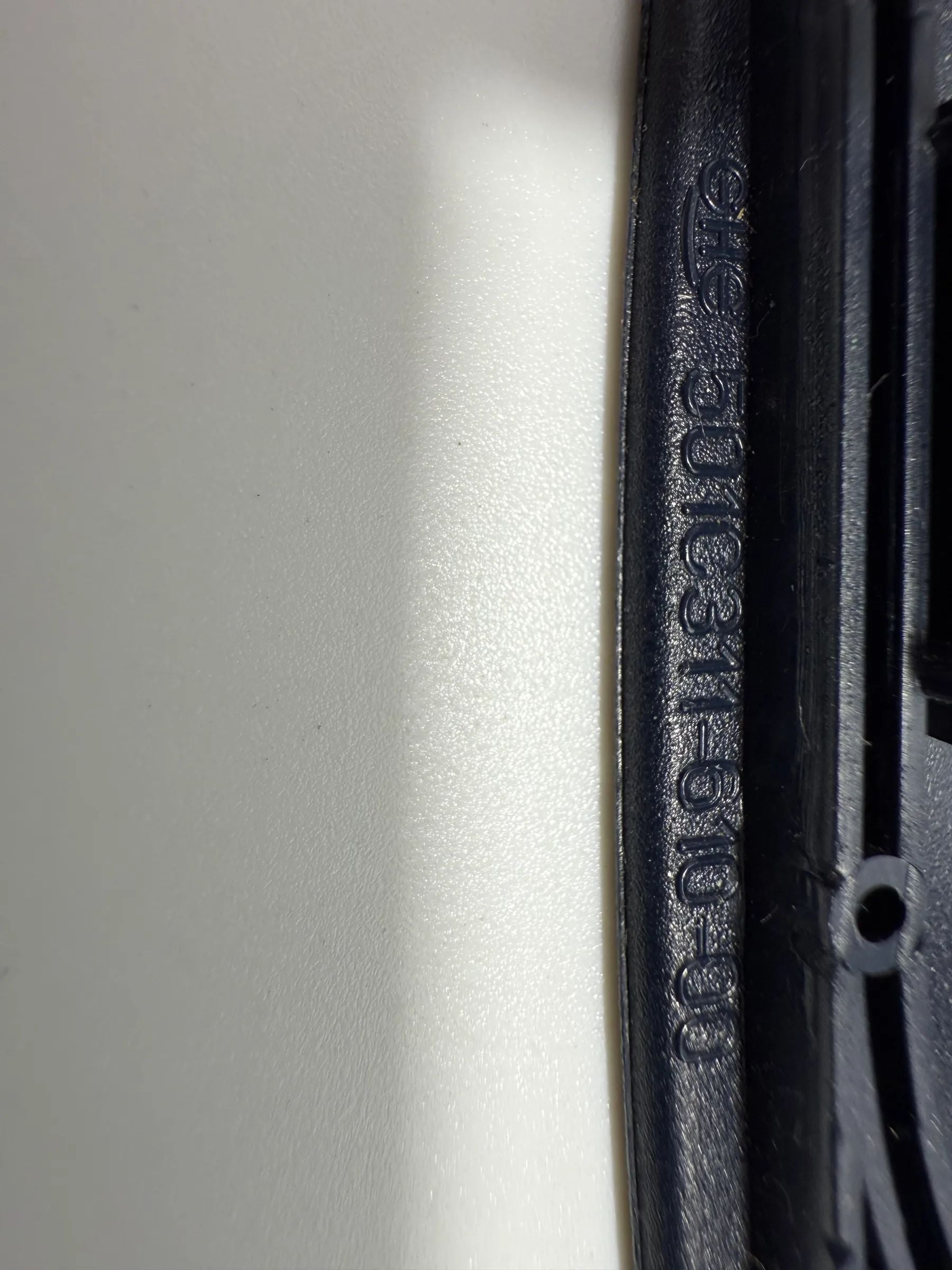 Original Mercedes-Benz E-Class W210 window regulator cover left 501C311-610-00 