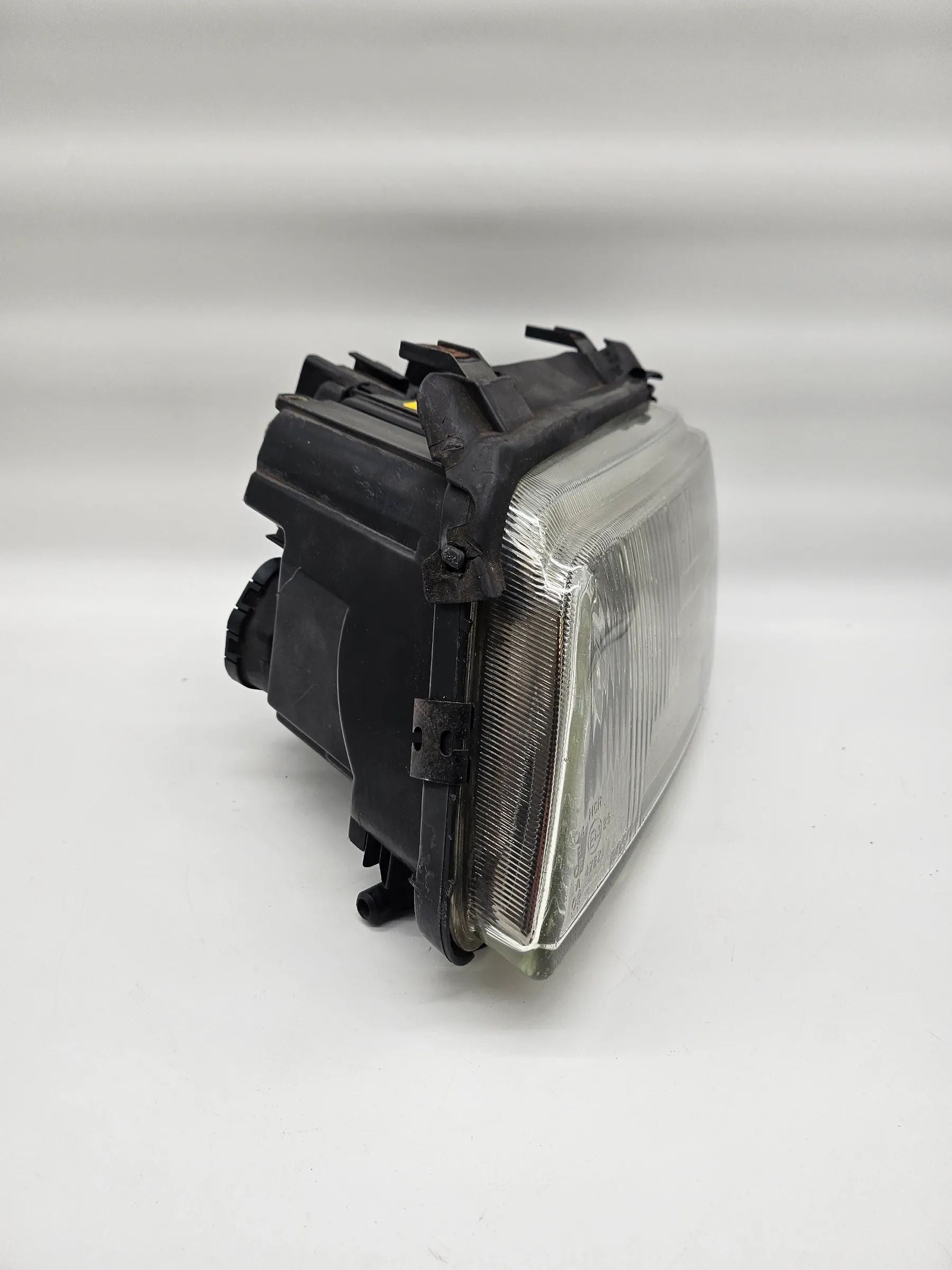 Phare avant gauche 8D0941003E / 0301094201 Audi A4 8D an 98
