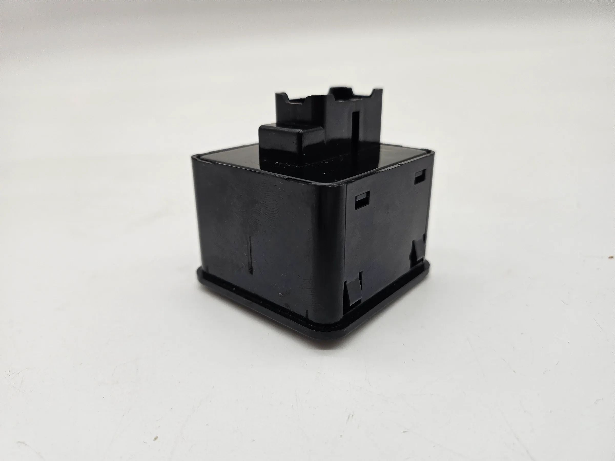 อะไหล่แท้ สวิตช์กระจกมองข้าง โตโยต้า DEMIO (DW) 1.5 16V