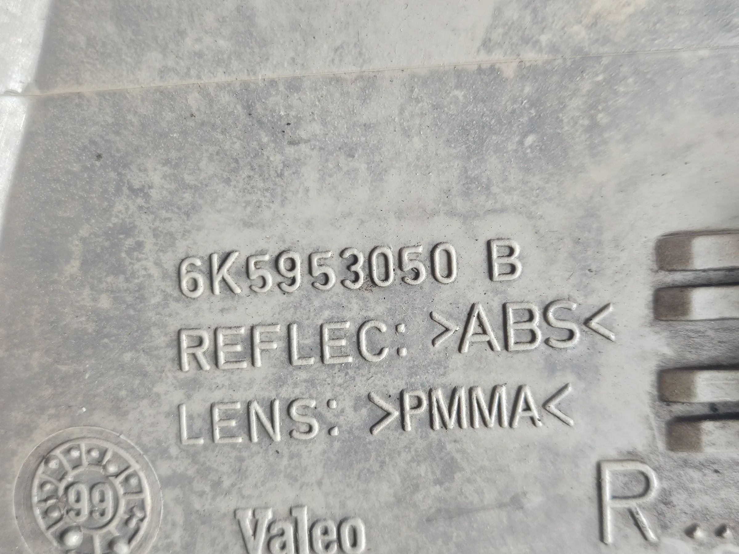 ฮอนด้าโคร์โดบา 6K ไฟเลี้ยวหน้า ขวา 6K5953050B VALEO ปี 1993