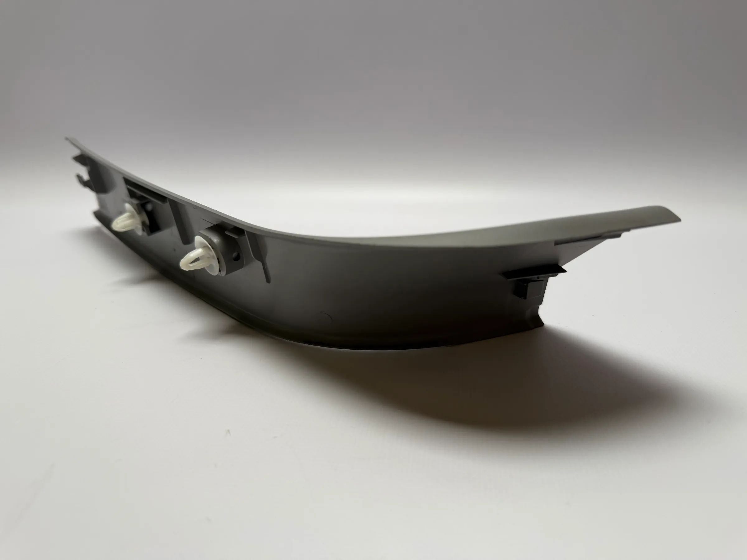 Оригинальная накладка крышки багажника левая для BMW 3 серии E91 LCI 7119053