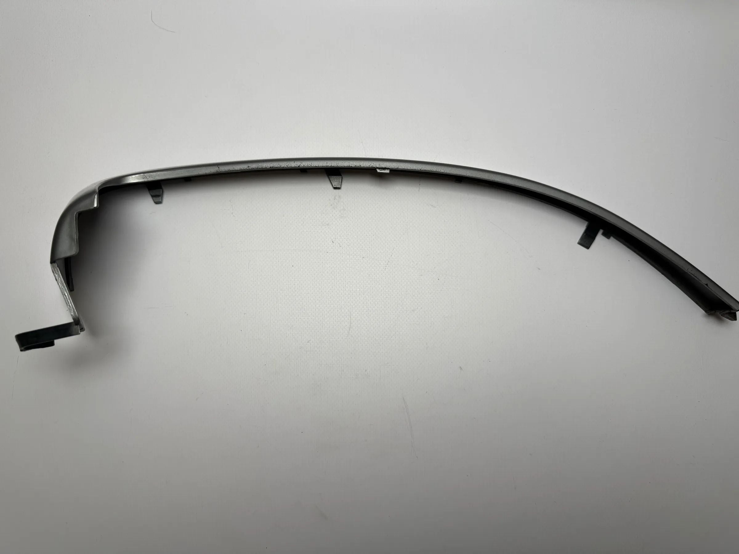 Original Opel Omega B headlight bezel bracket cover silver 90460438 RH 