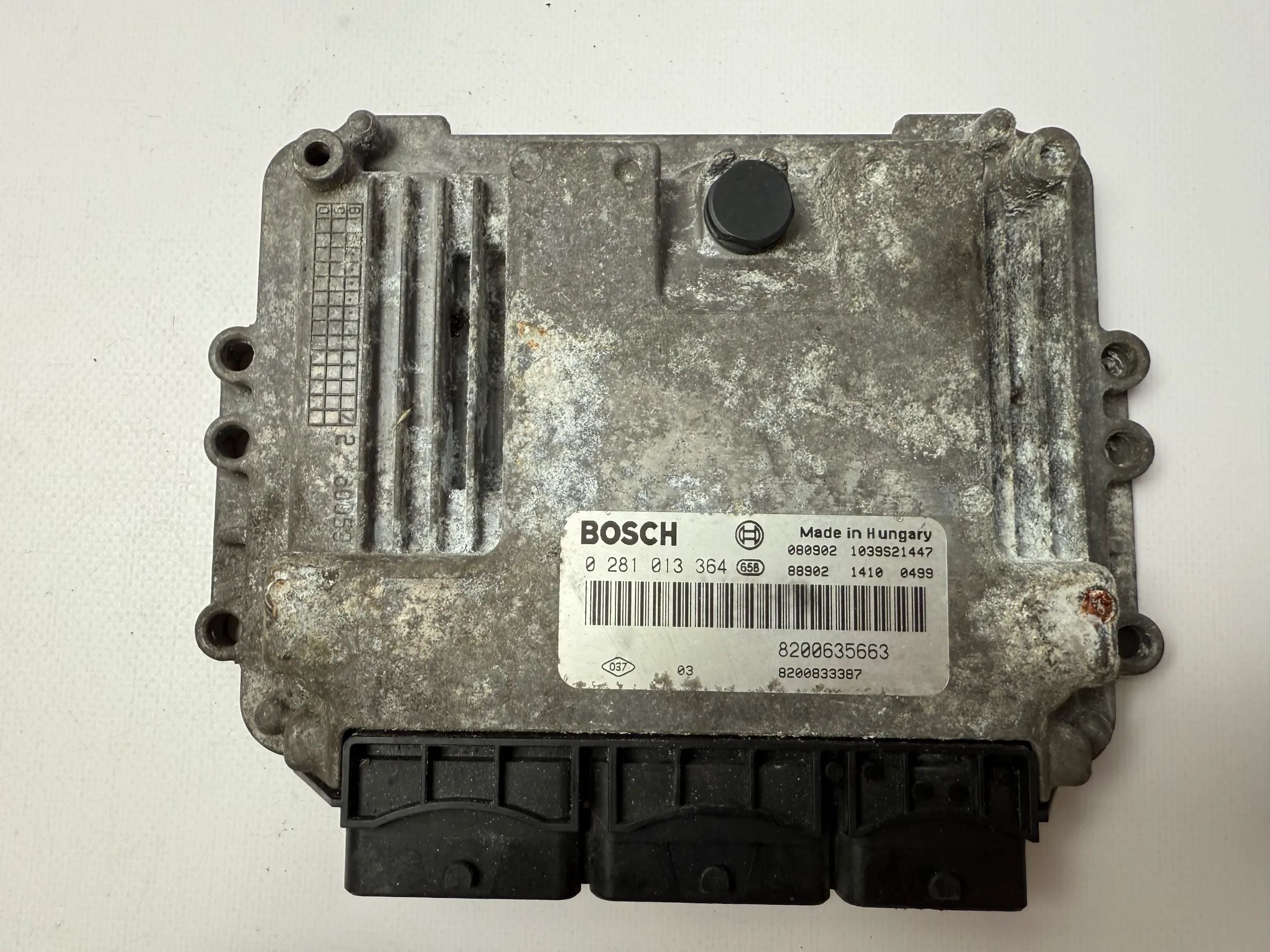 Original Renault Master / Trafic Engine Control Unit ECU 8200635663 / 0281013364 