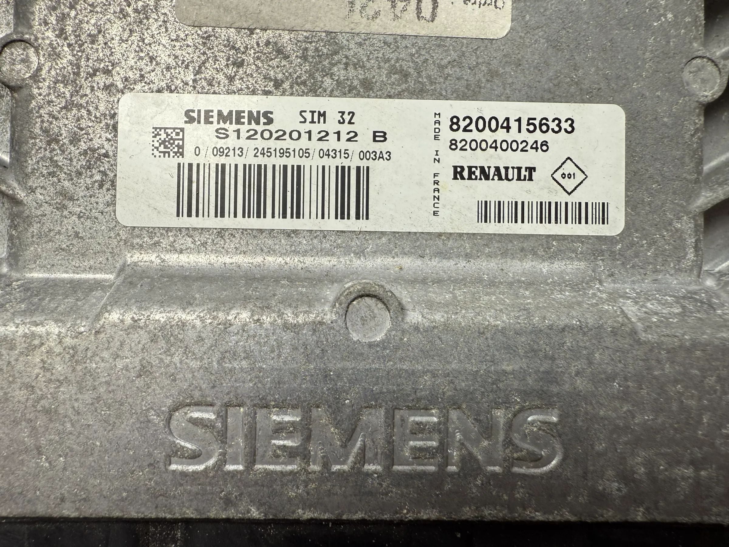Original Renault Kangoo 1.2 Engine Control Unit ECU 8200415633 / S120201212B 