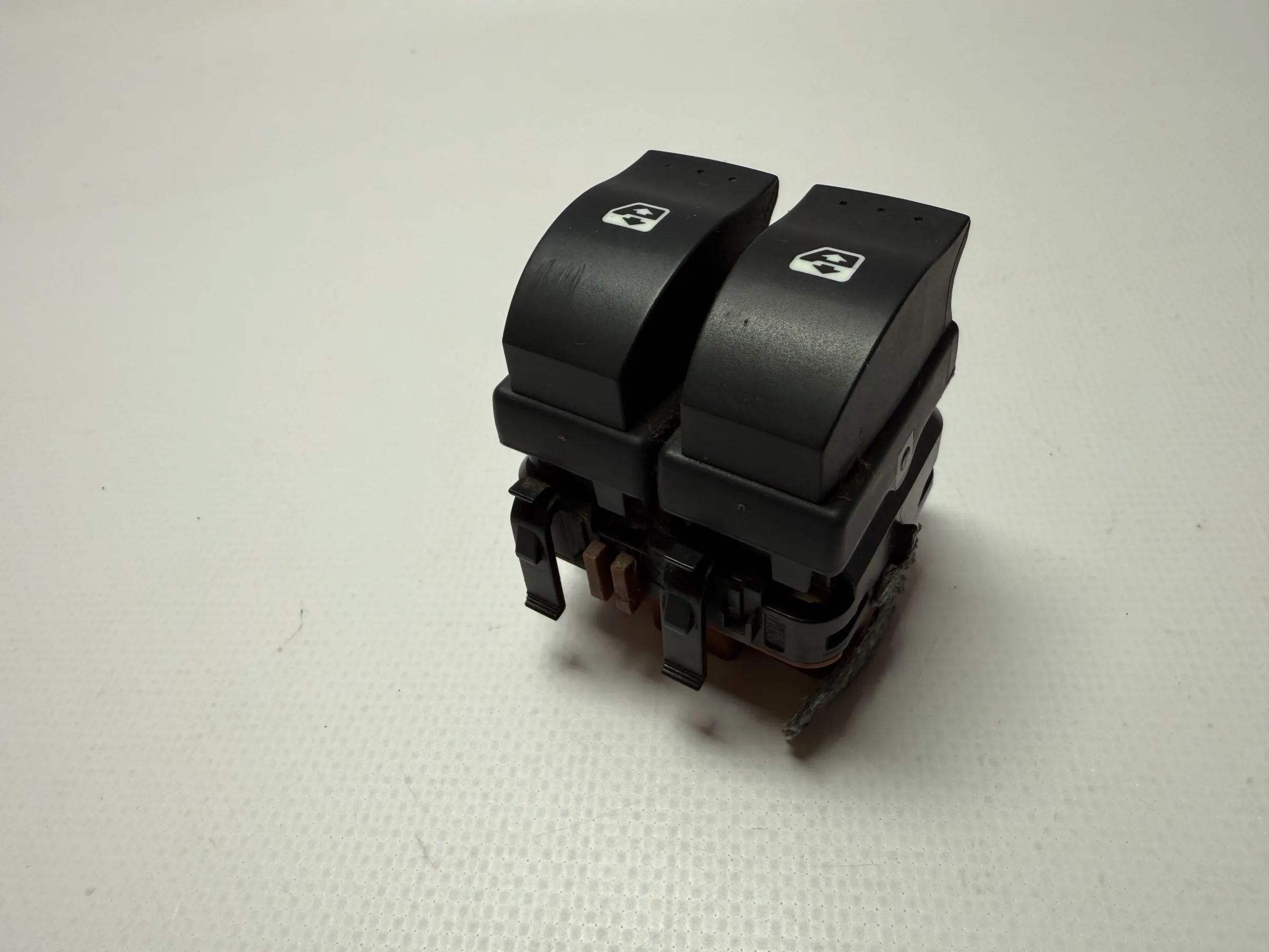 Original Renault Scenic II switch window regulator left front brown 315050A 