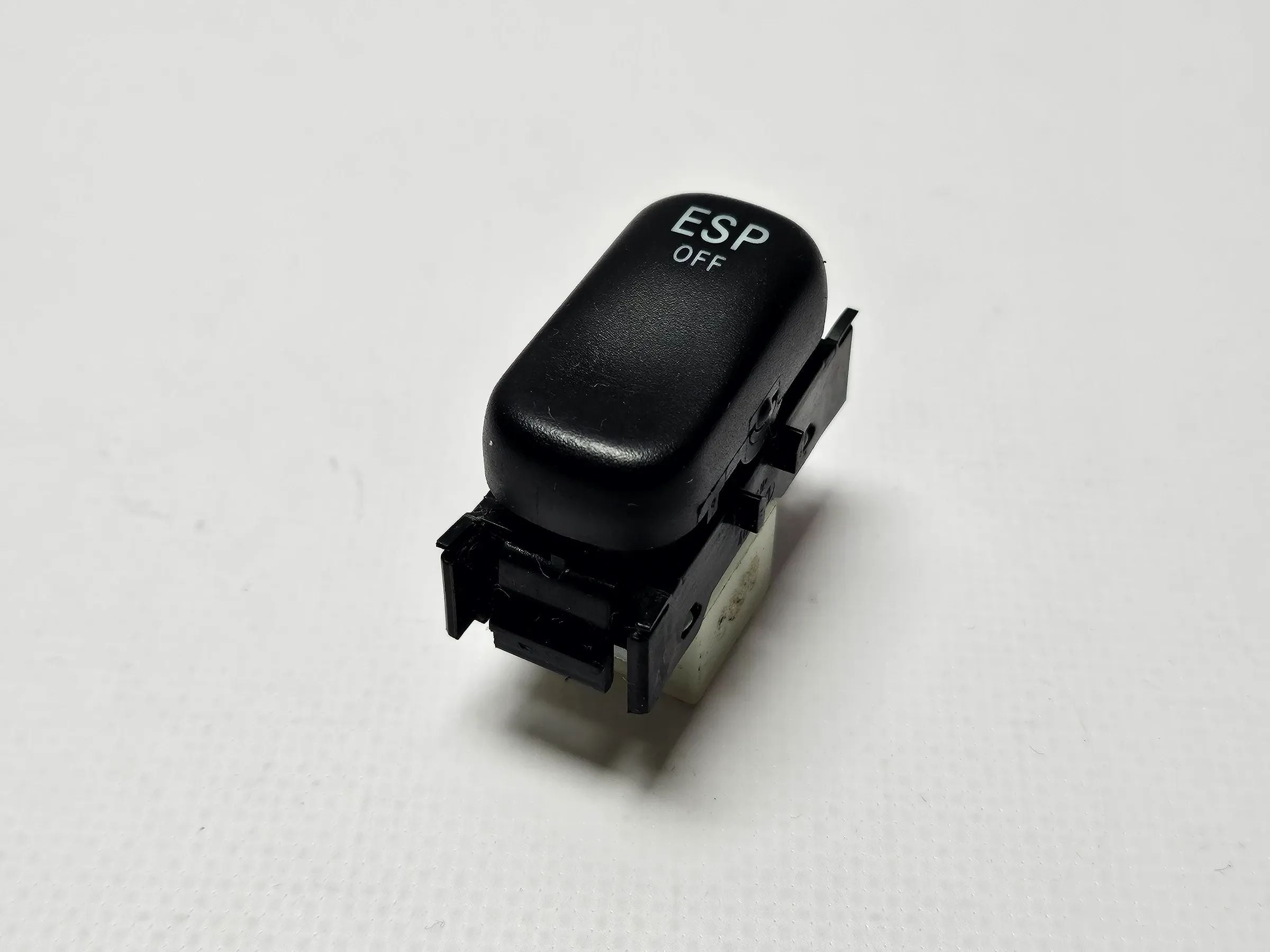 Original Mercedes W210 W208 W202 Interruptor ESP 2108213551 KZ