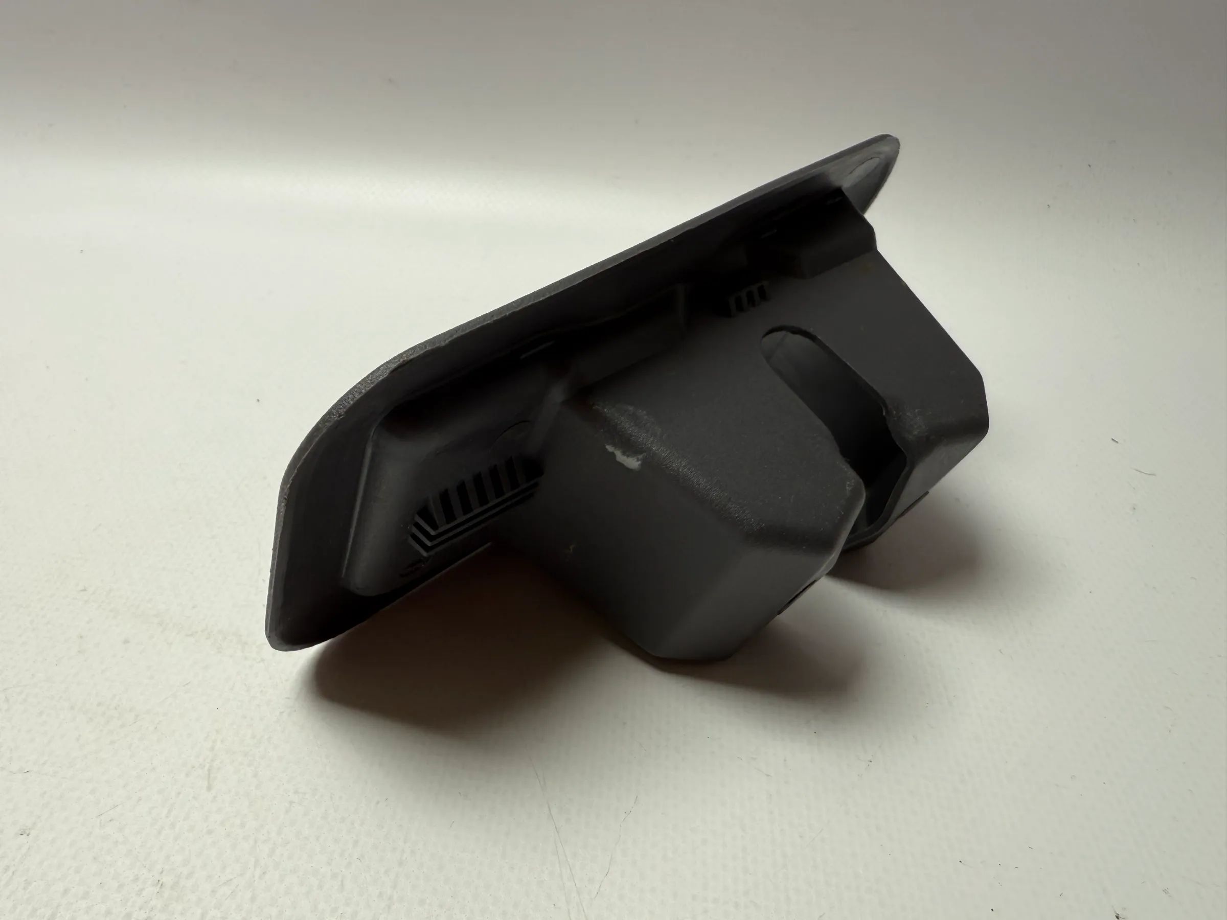 Original Mercedes Benz A-Klasse W168 Penutup Pengikat Kursi A1686840718