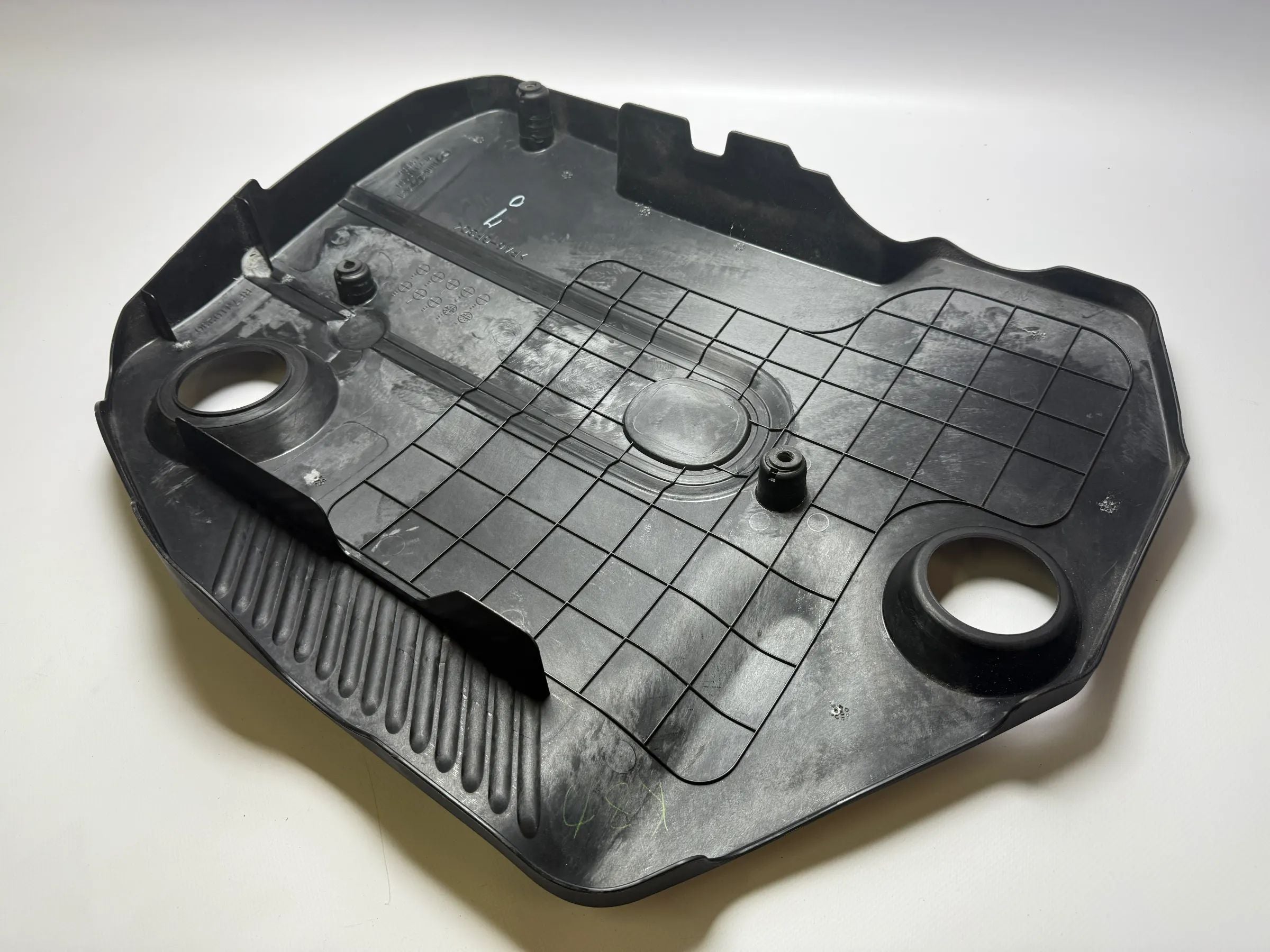 Original Mazda GY / GG 6 Penutup Mesin Motor RF7J10230