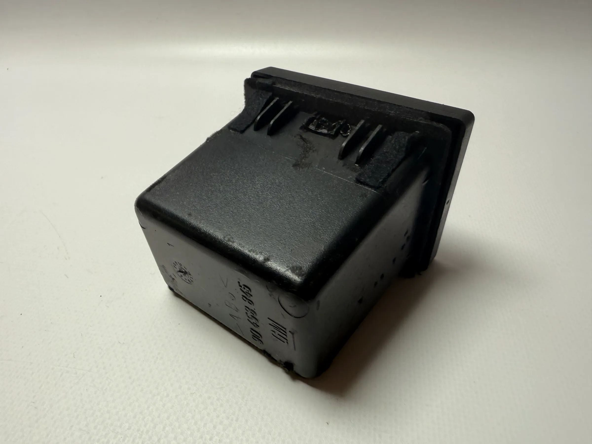 Originele OPEL OMEGA B CARAVAN Opbergvak, 90458845