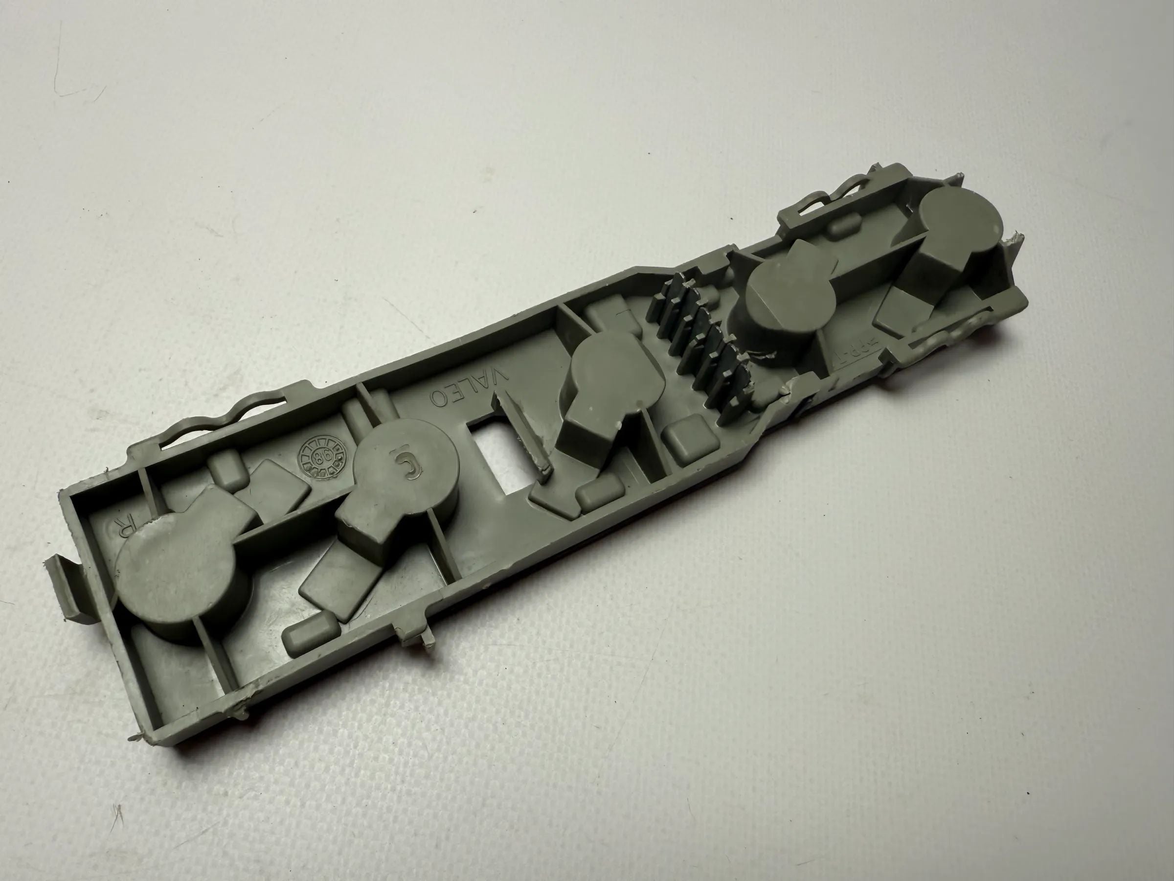 Original Support de Phare Droit OPEL Corsa B (S93) VALEO 085144