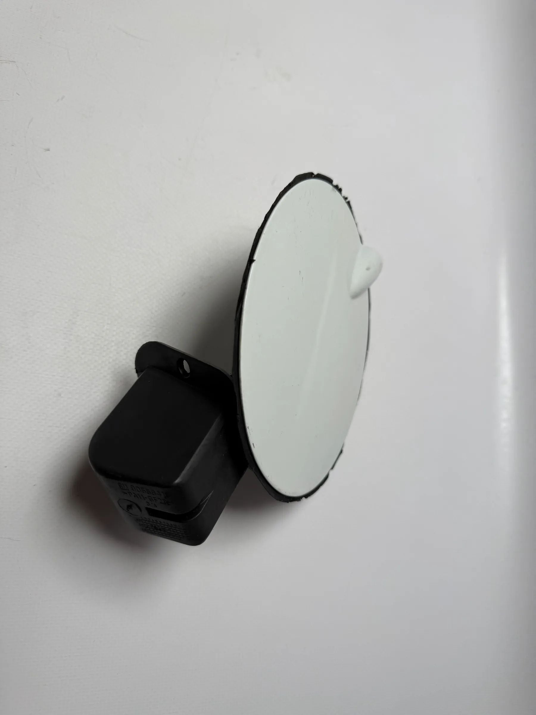 Original Opel Astra 1.6 G Tapa de Depósito / Tapón de Combustible Blanco 90559413