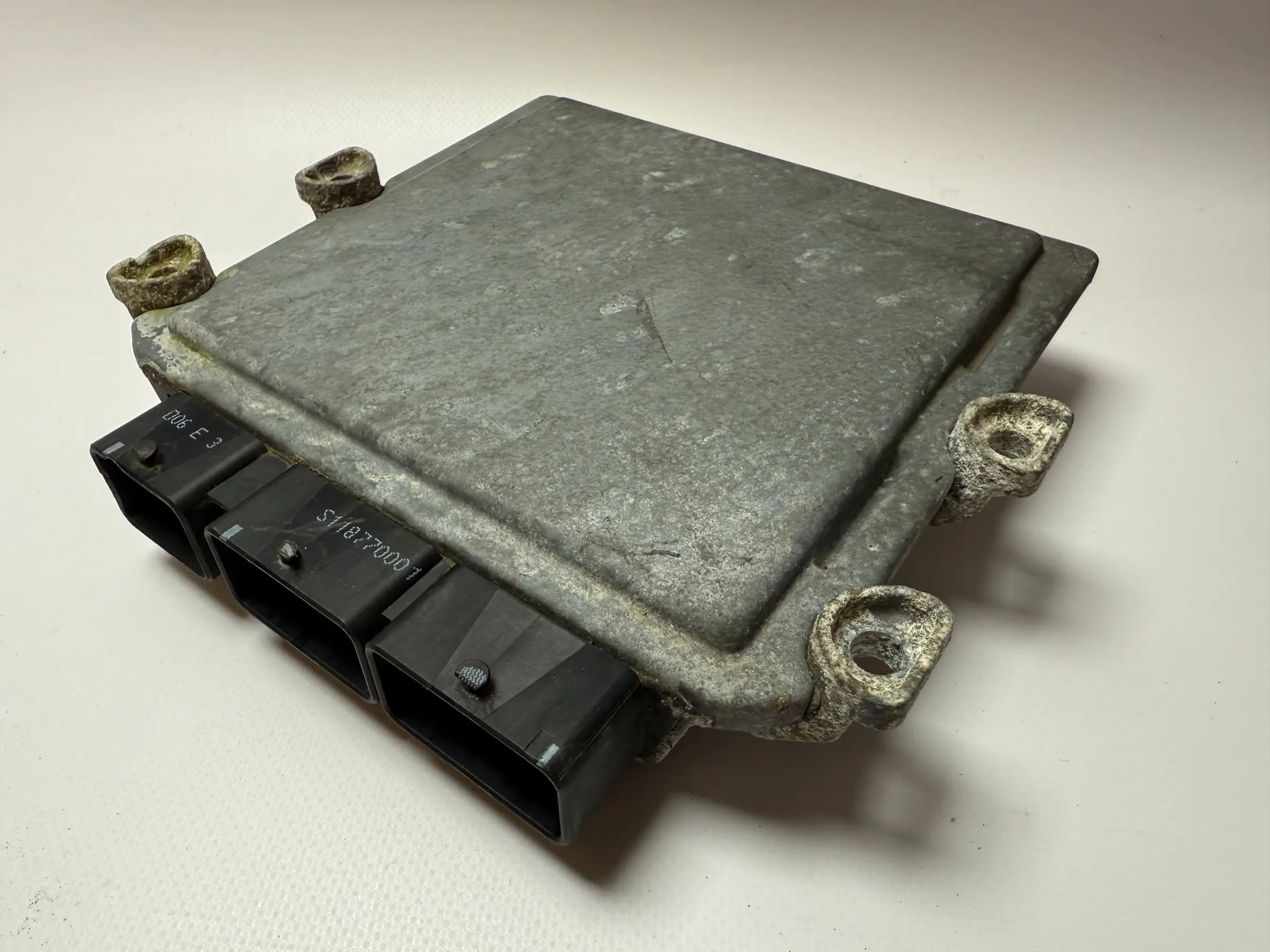 Оригинальный блок управления двигателем Ford C MAX дизель 3M5A-12A650-HK / 5WS40028M-T