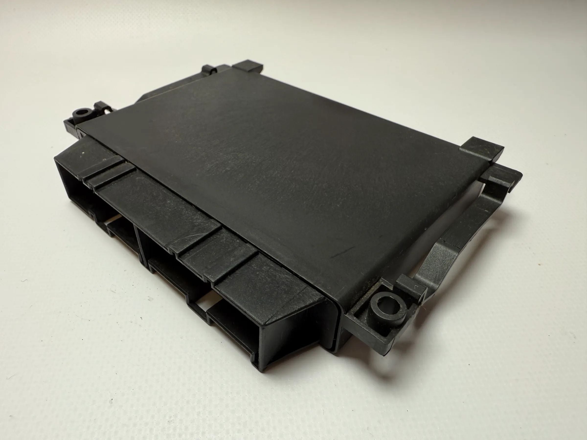 Original Mercedes Benz E-Klasse 220 D Centralita Motor A0215451132 / 5WK33911