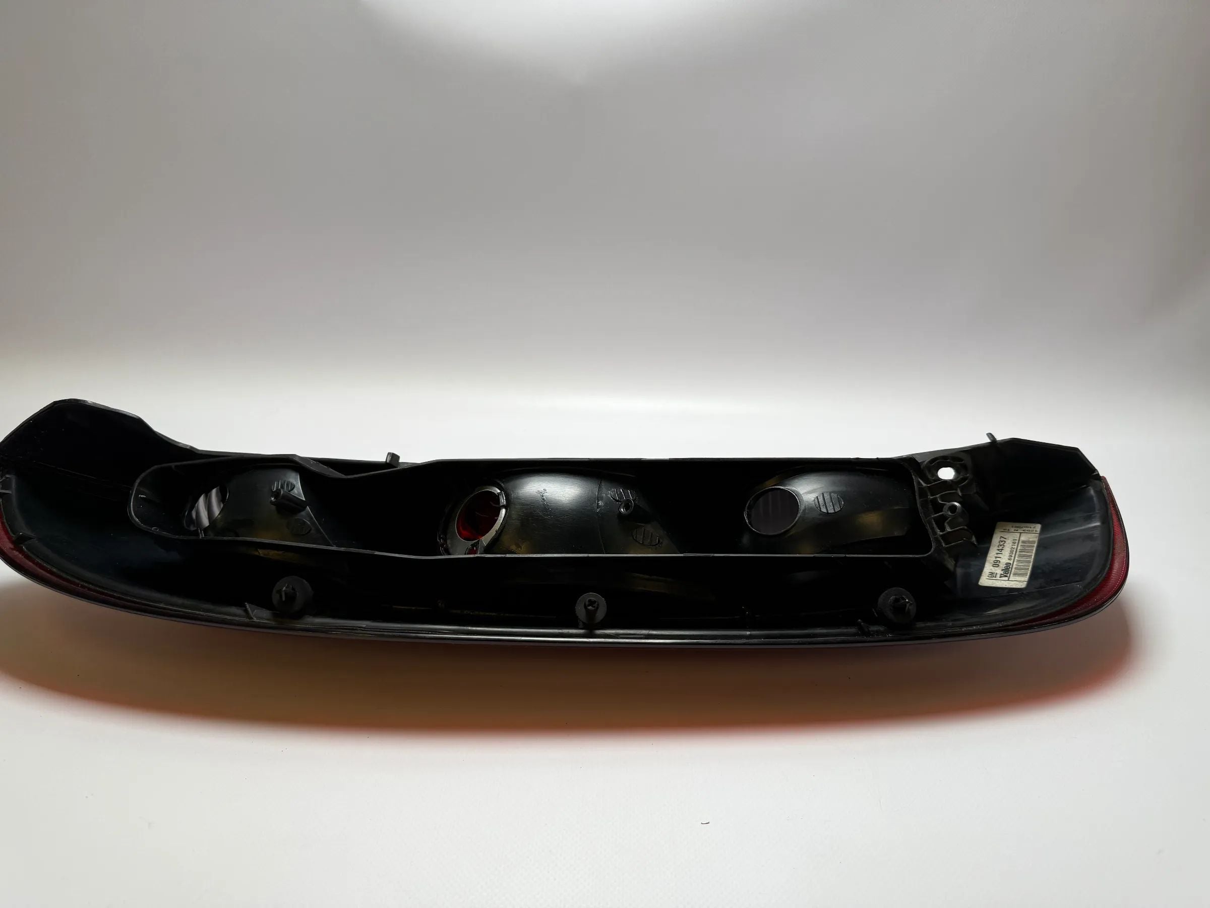 อะไหล่แท้ Opel Corsa C X01 ไฟท้ายขวา Valeo 09114337 / 89302181