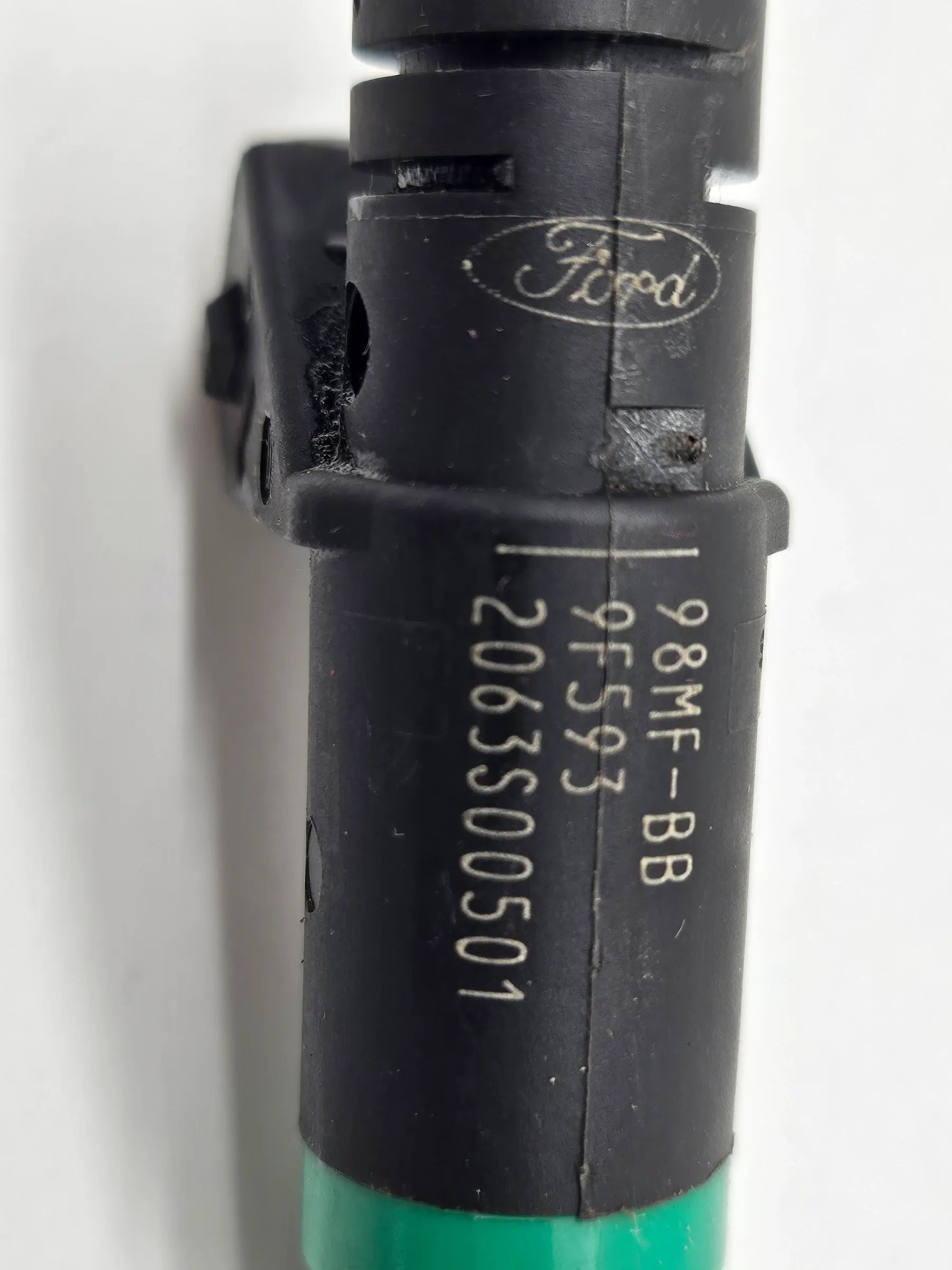 Injecteur d'origine Ford Fiesta Fusion & Mazda 2 DY 98MF-BB 9F593