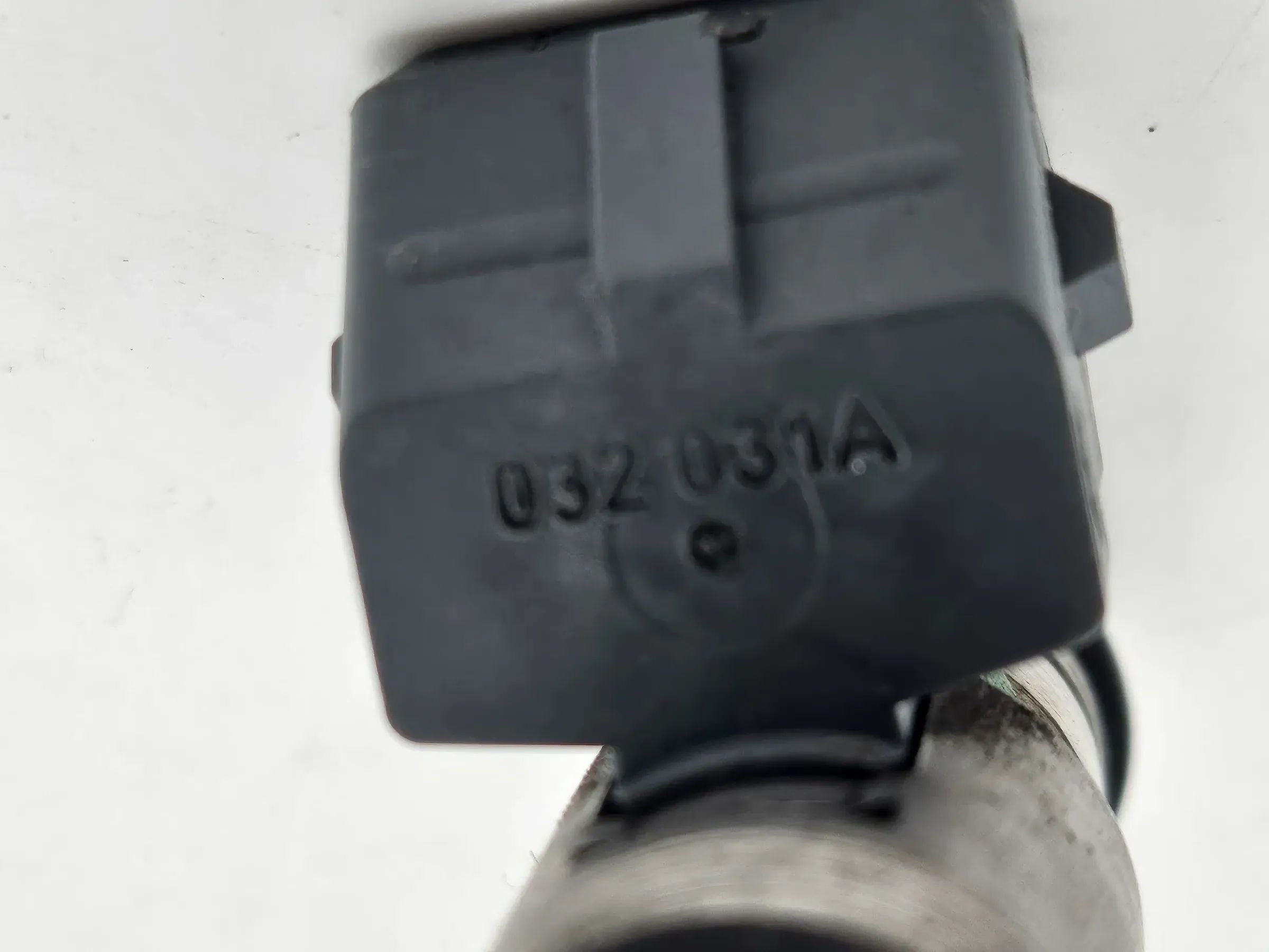 Форсунка VW Polo 6N 1,6 л 55 кВт 75 л.с. AEE + ALM двигатель 032906031a 032031a